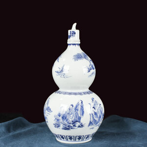 ขวดเหล้าจีน ทรงน้ำเต้าแบบดั่งเดิม เนื้อกระเบื้องหนาทำสีเขียนลายครา สำหรับเหล้าทุกชนิด