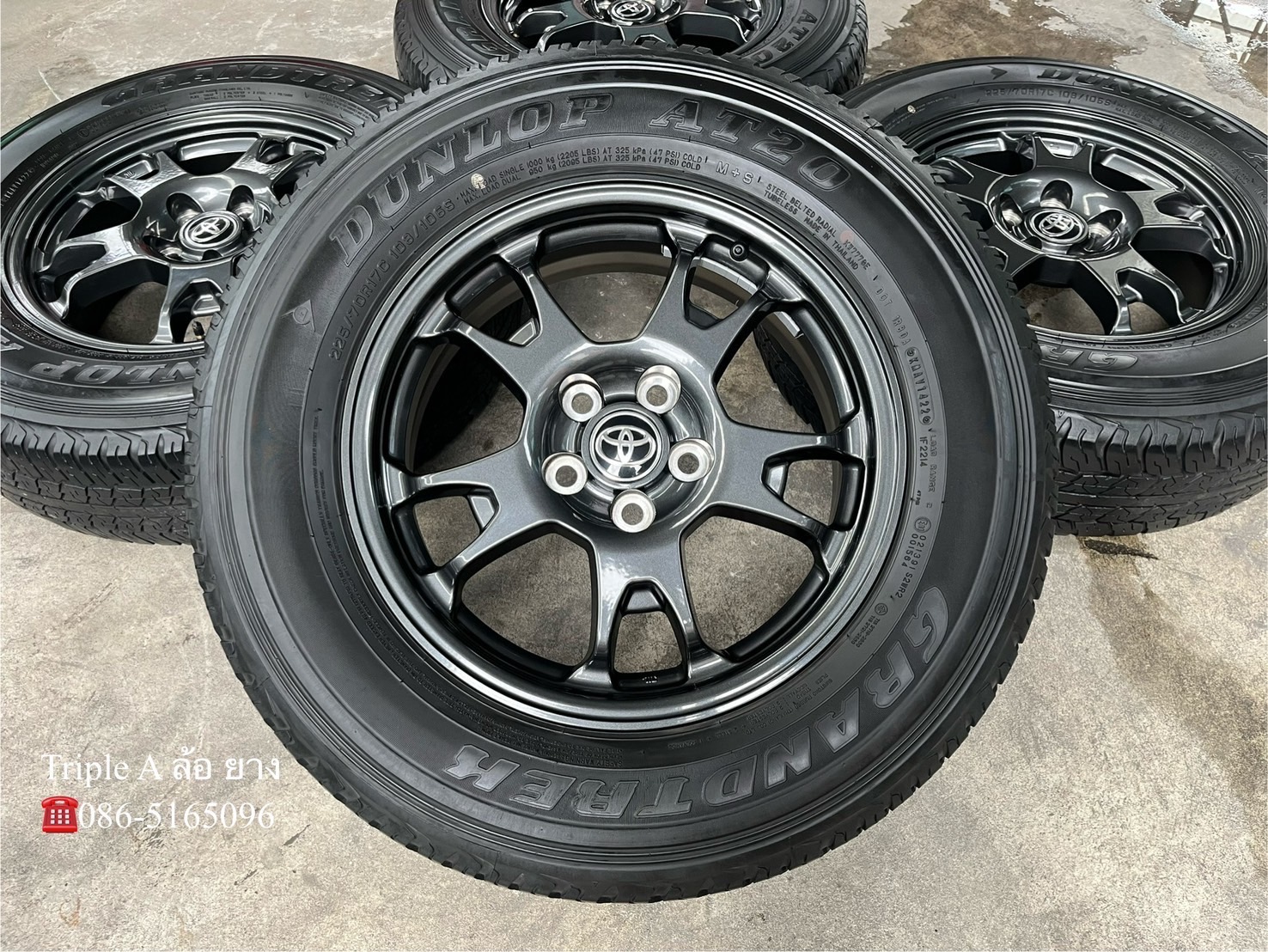 ✨ล้อแม็กป้ายแดง✨Toyota Revo Z Edition 60 ปี ขอบ 17 พร้อมยางป้ายแดง 225-70-17 Dunlop♨ปลายปี 24♨