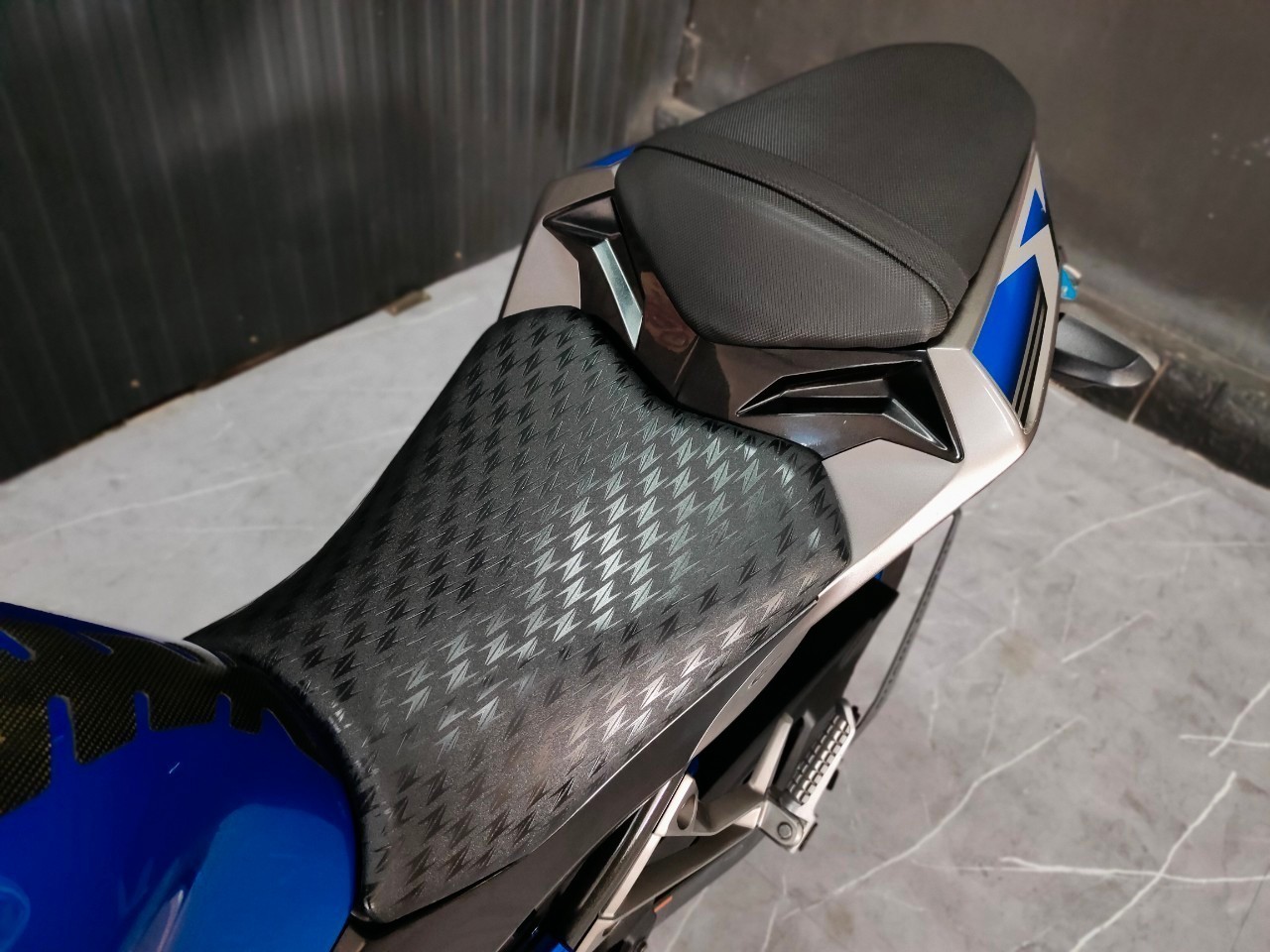 🤘 สีนี้...โคตรหล่ออ่ะ⁉️ Z300abs ปลายปี 2017 มือเดียวสวยใส 😎 มัธยมขี่ได้ นักศึกษาขี่ดี สำเนา