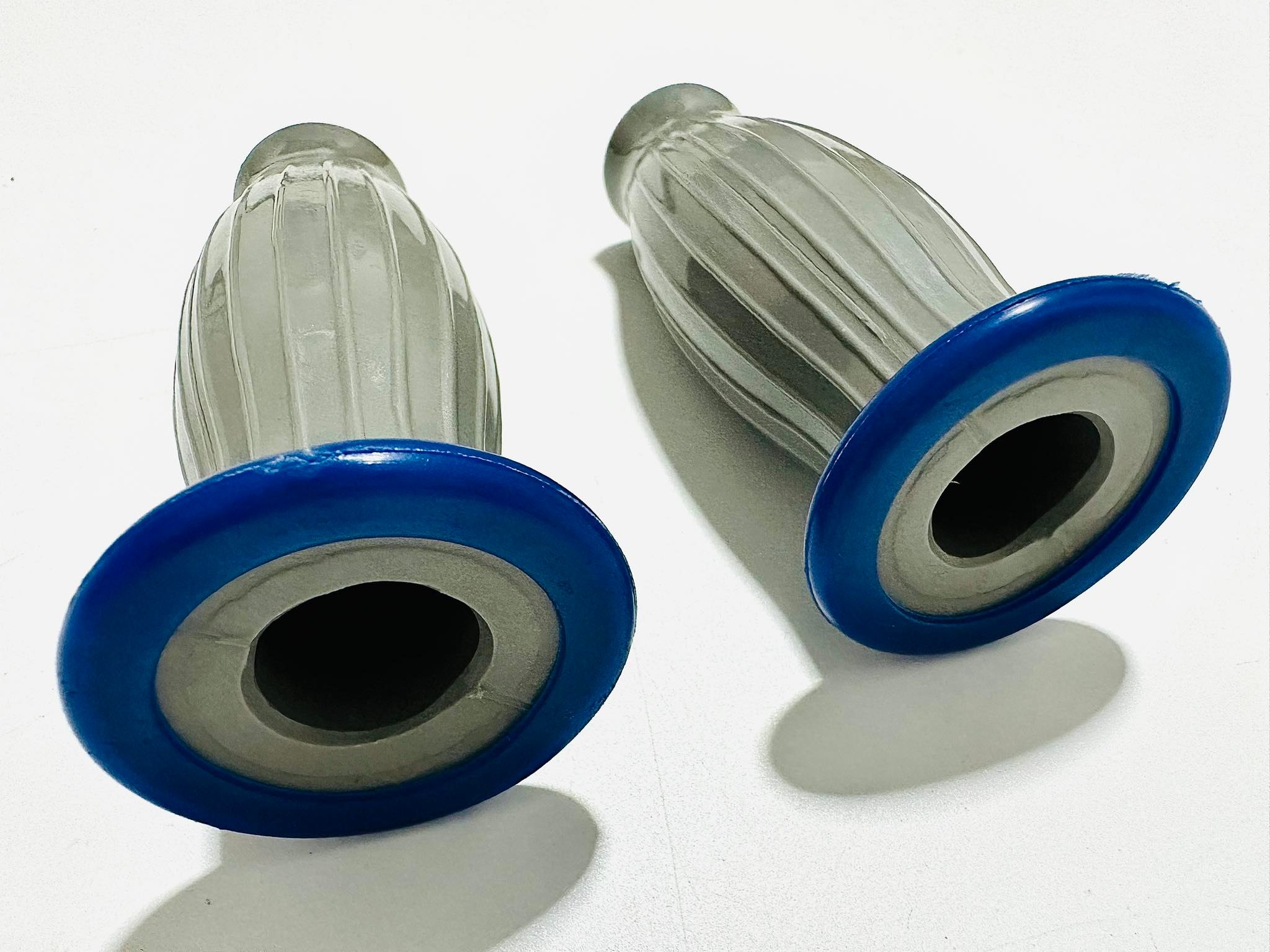 ปลอกมือชาลี ซี70 สีเทา L32-33