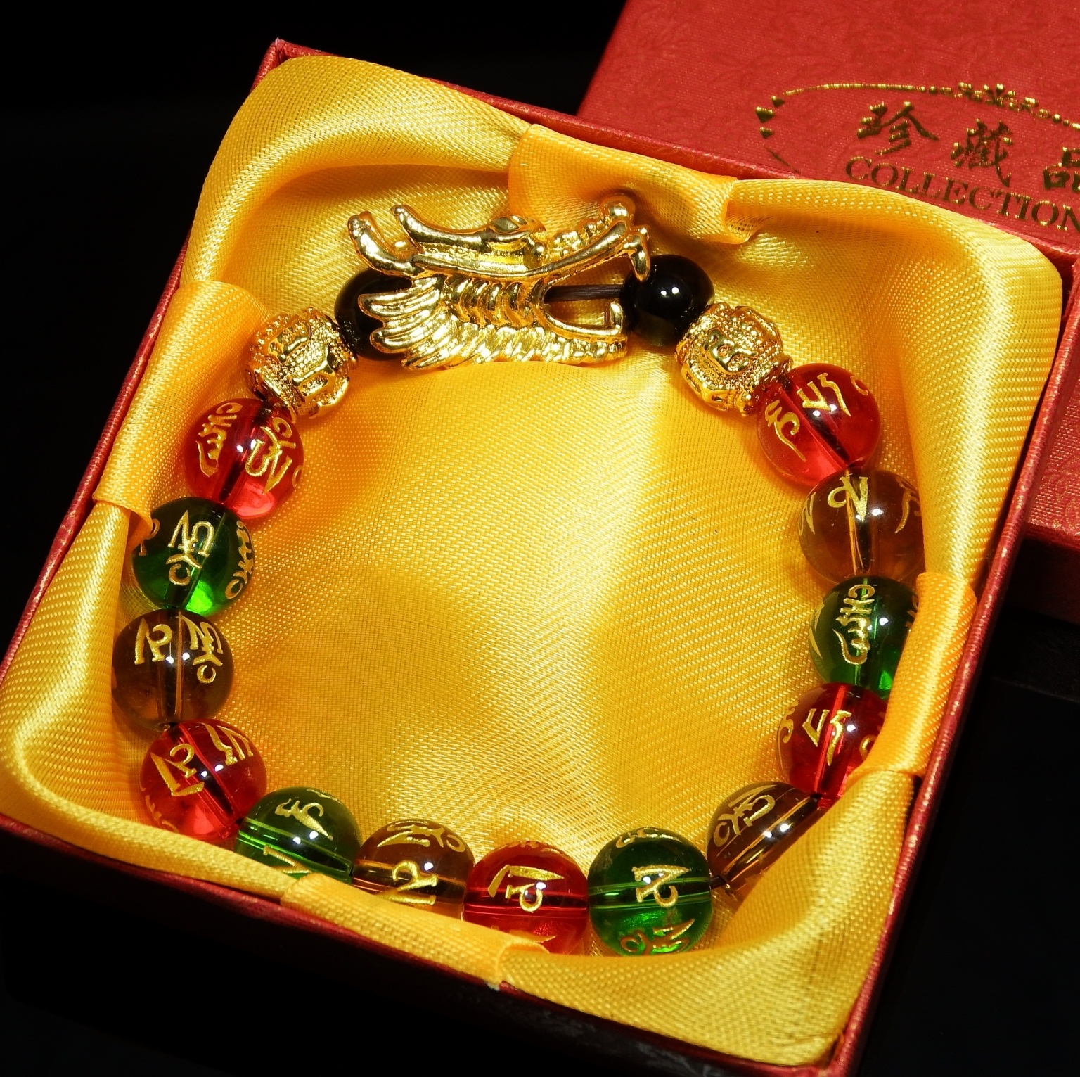 สร้อยข้อมือมังกร ลูกปัดมหามงคล 3 สี เสริมอำนาจบารมี (ข้อมือผู้ชาย 18-20 เซน)