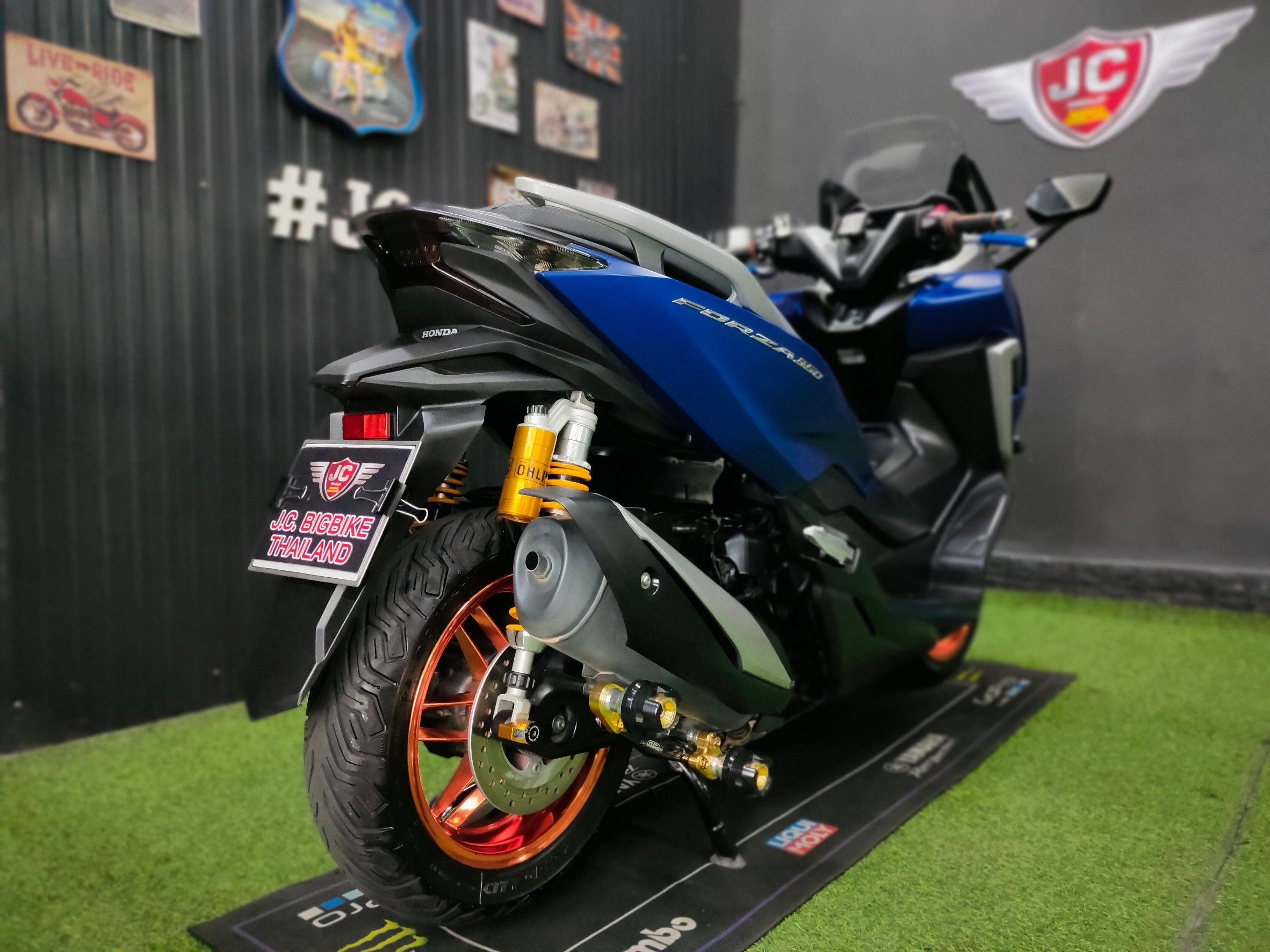 โย่วๆ 😎 มาแล้วรถกระแส Honda Forza350 ปลายปี 2020 มือเดียวสวยเด็ด 🤟 พร้อมโช็ค Ohlins + อื่นๆ