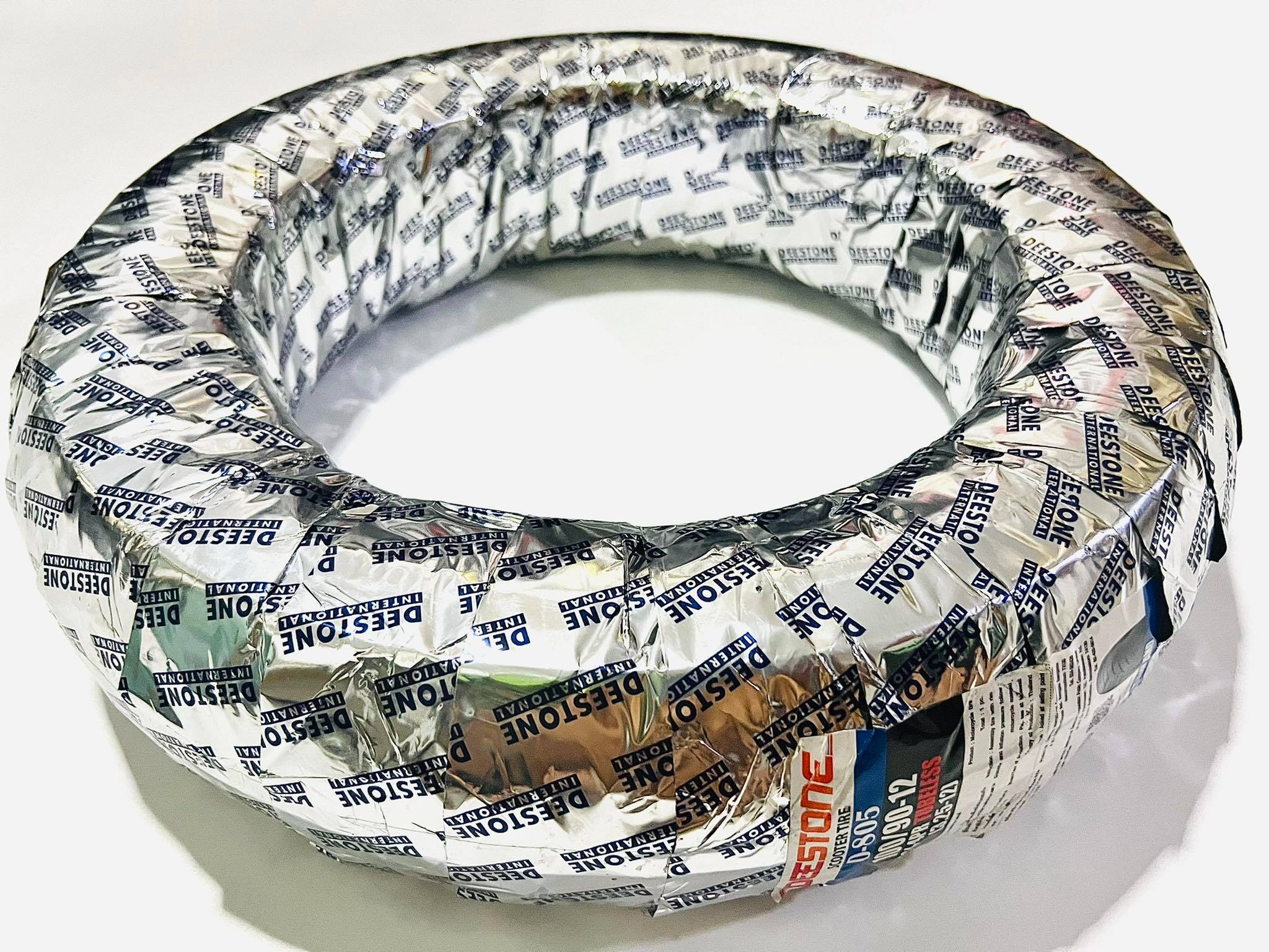 ยางนอกzoomer-x 100/90/12 D805 รอ