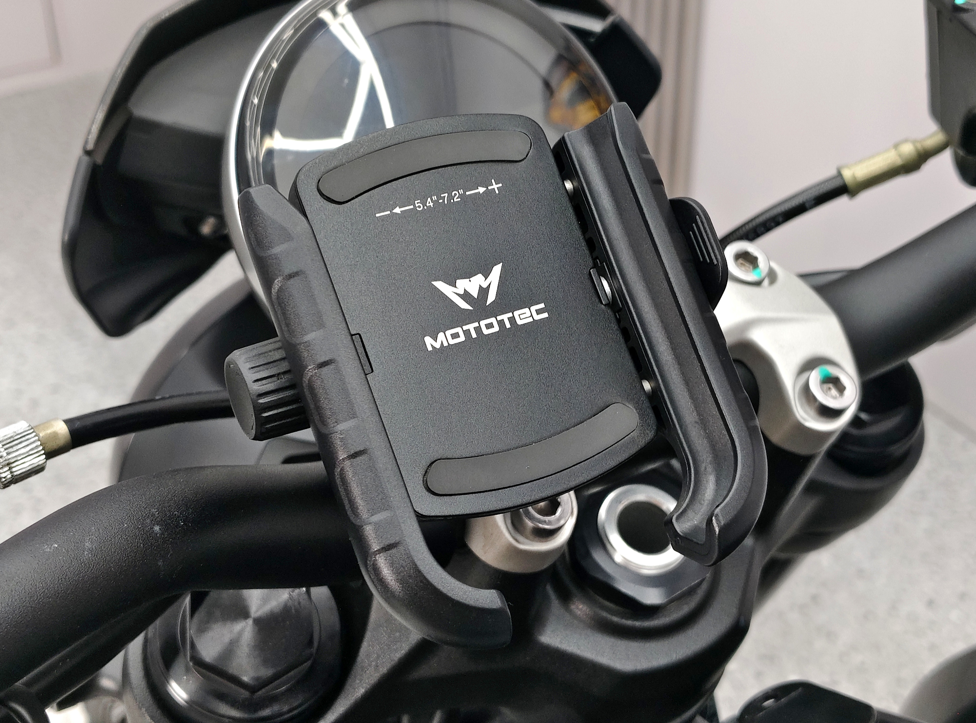 ขี่ดีคล่องตัว TRIUMPH TRIDENT660 ปี 2021 รถสวยวิ่งน้อยโปรโมชั่นโดนๆ