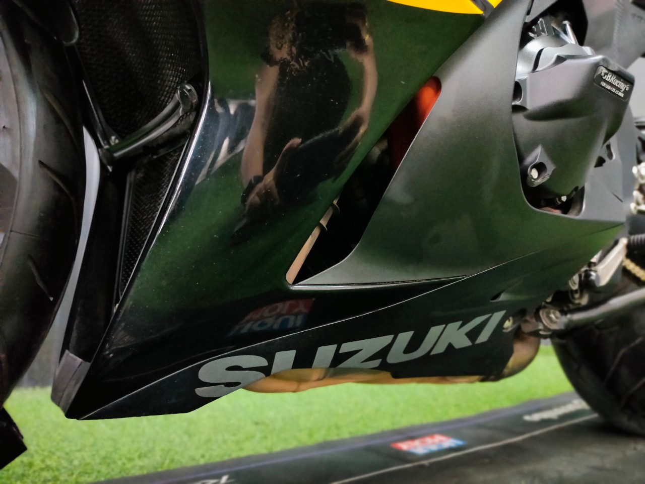 🐬 ได้เวลาโลมาโชว์ตัว #GSX-R1000 สเปค 🇺🇸 จดทะเบียน ธ.ค. ปี 2014 แต่งเต็มพร้อมบิน...ขี่อย่างมันส์‼️