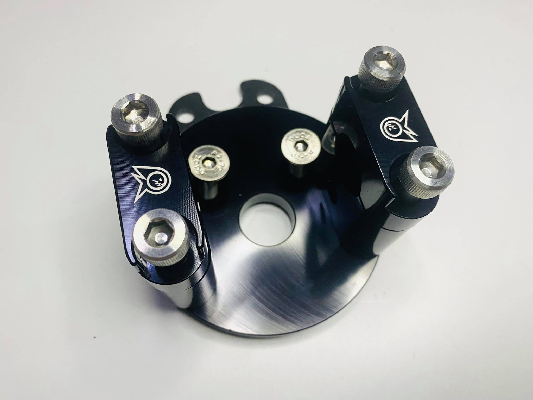 แผงคอc70 CNC STEED CUB แป้นดำ+ตุ๊กตาดำ