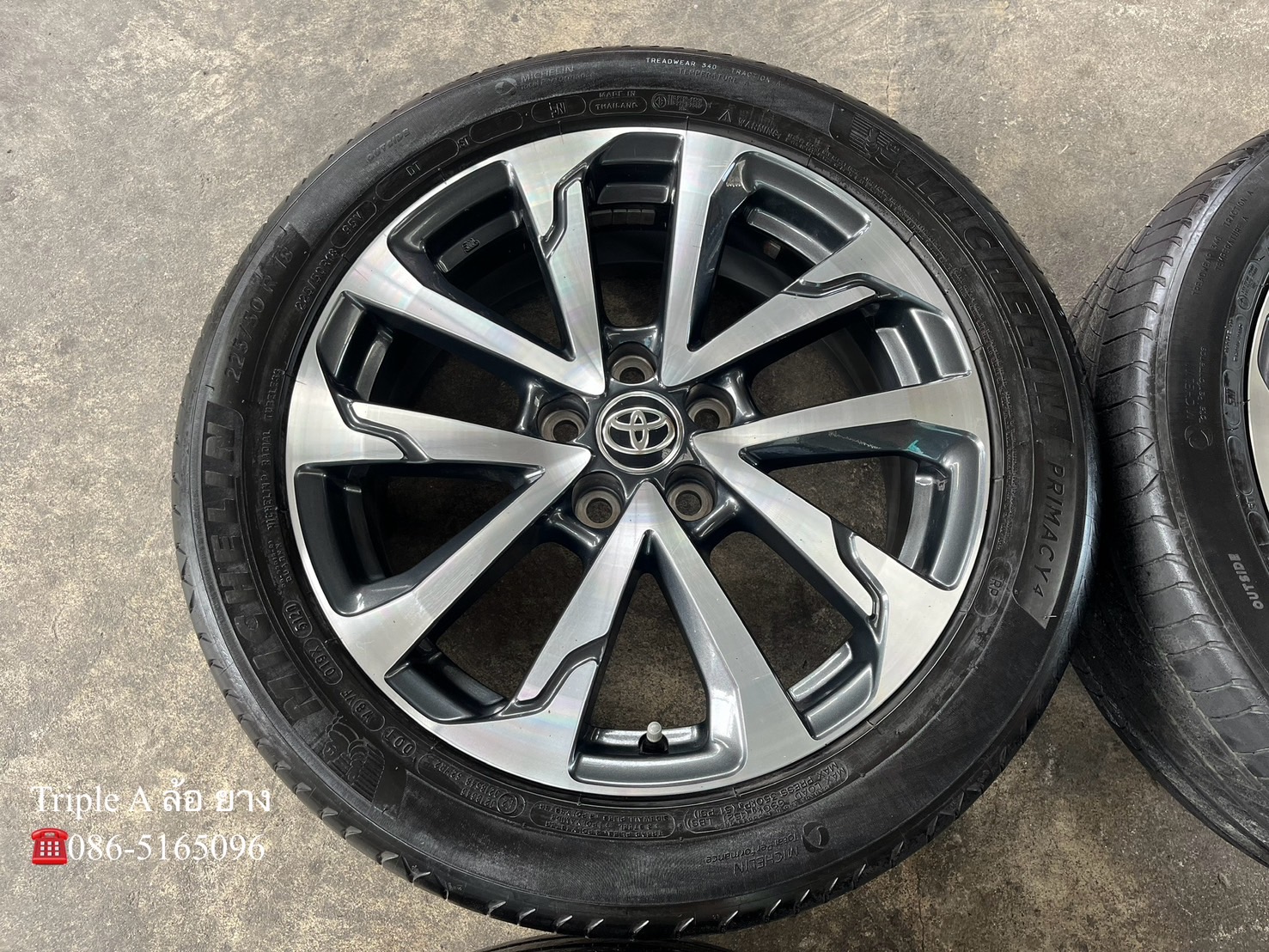 ✨ล้อแม็กพร้อมยาง✨Toyota Corolla Cross ขอบ 18 เทาหน้าเงา💖สภาพสวย💖