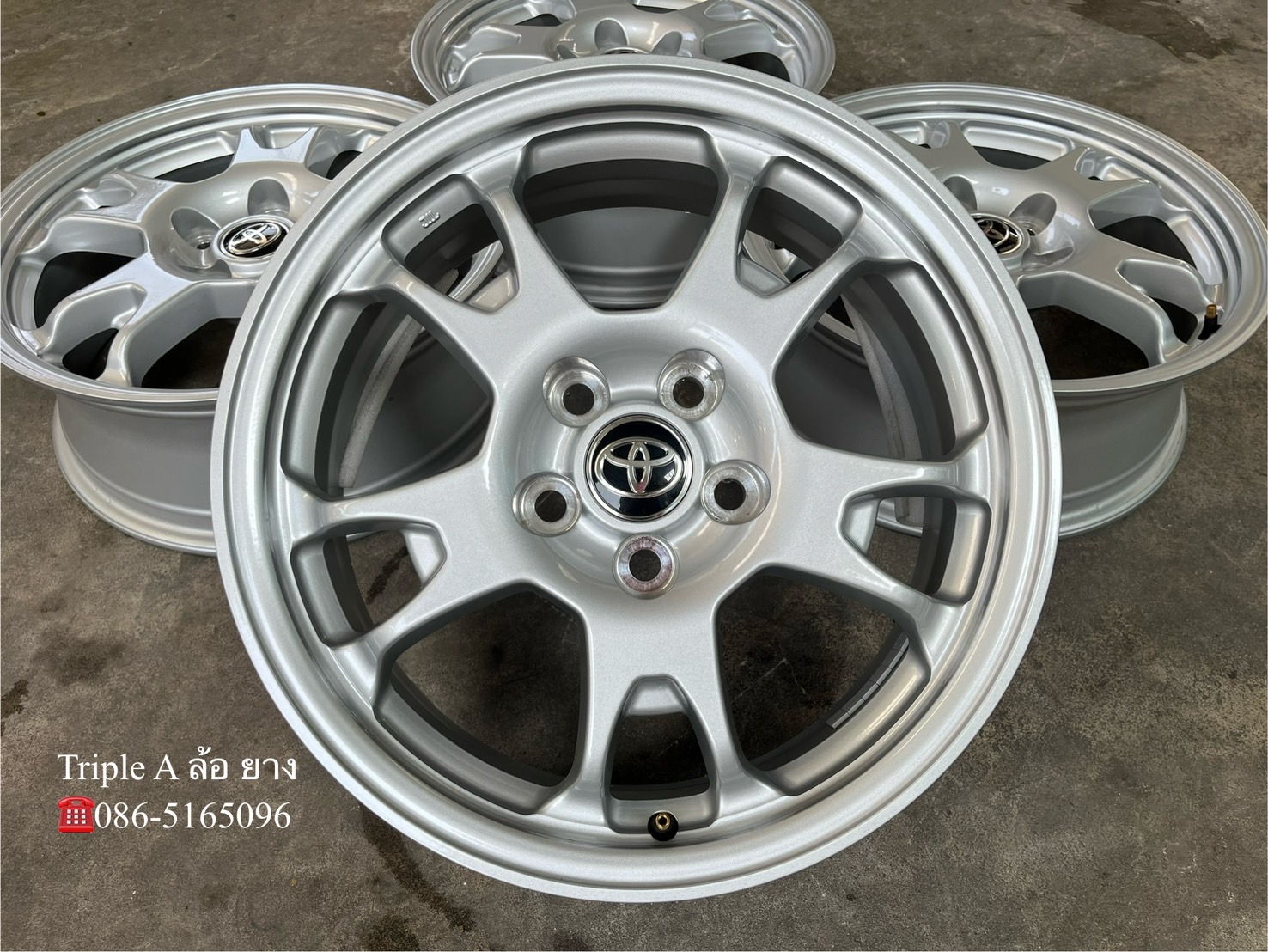 ✨ล้อแม็ก 5รู114✨Toyota Corolla Cross ขอบ 17 สีบอร์น