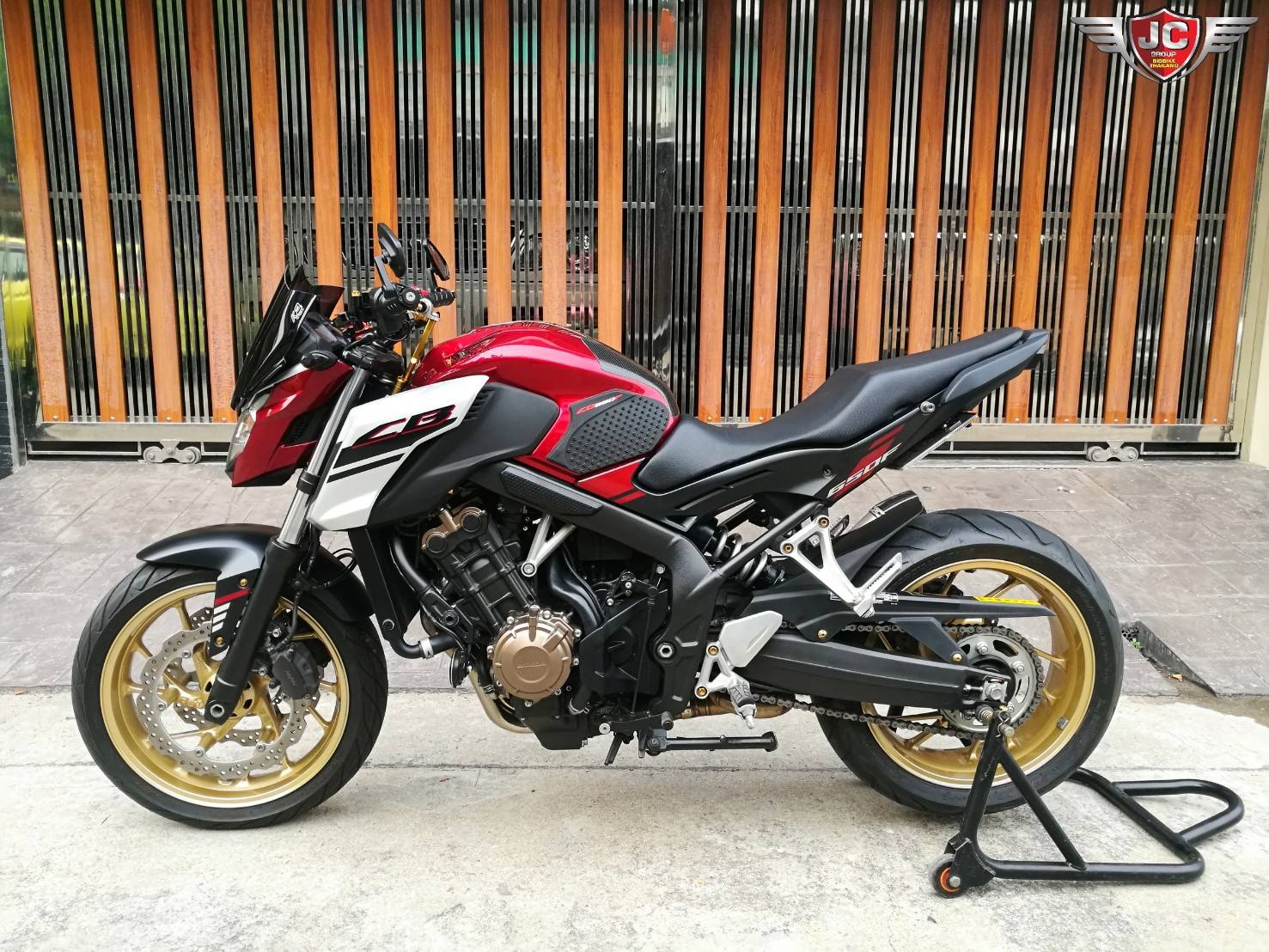 นางฟ้าแต่งเต็ม CB650F LED ไมล์แท้หมื่นกว่าโล