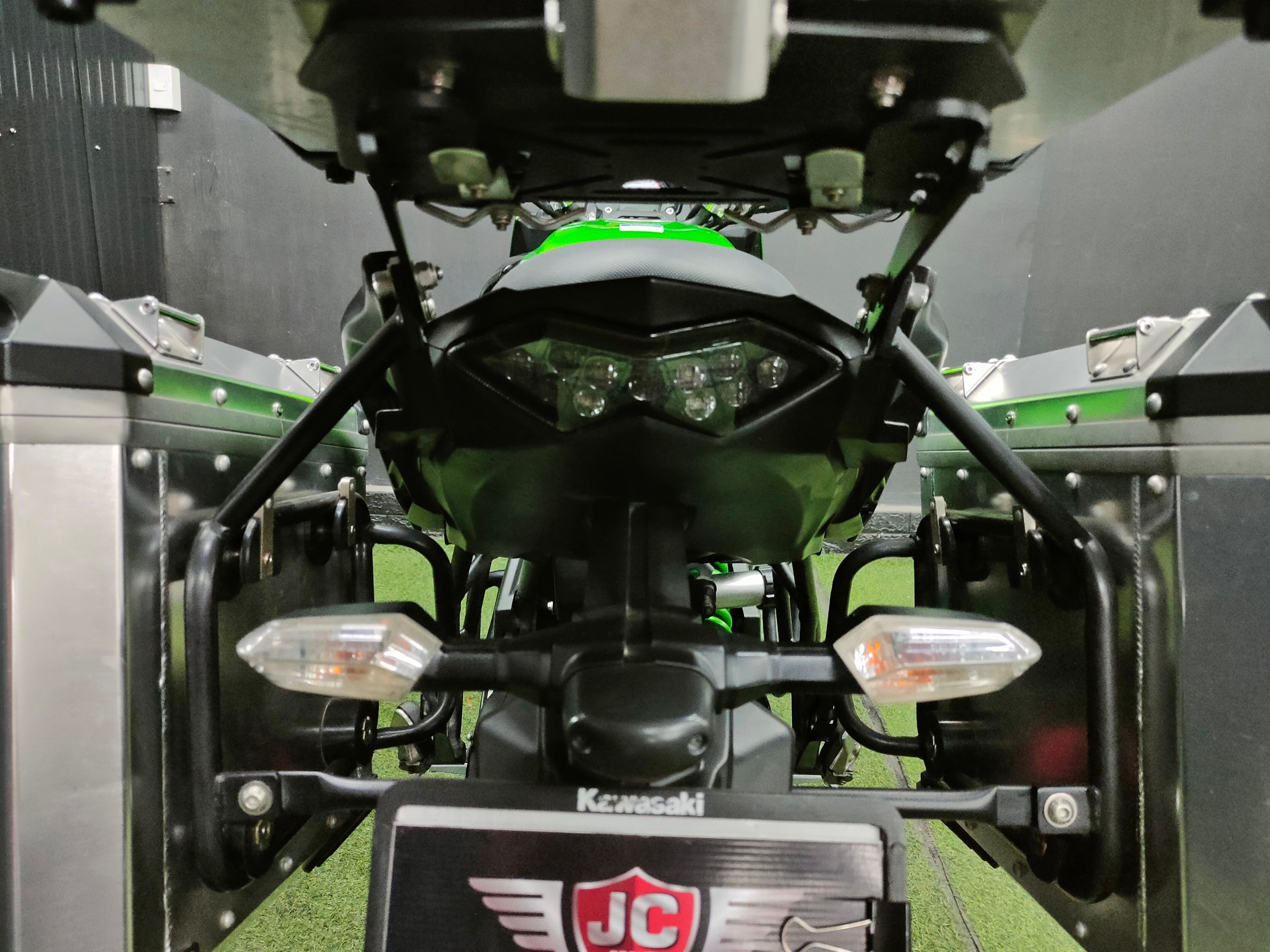 Touringค่ายเขียวมาแว้ว...คันนี้บอกเลยว่า ครบองค์‼️ KAWASAKI VERSYS650 Abs Edition จดปี 2017 "ใส่เกราะครบ รบฝถพร้อมใช้...จัดไปหน้าหนาวนี้ 😘"