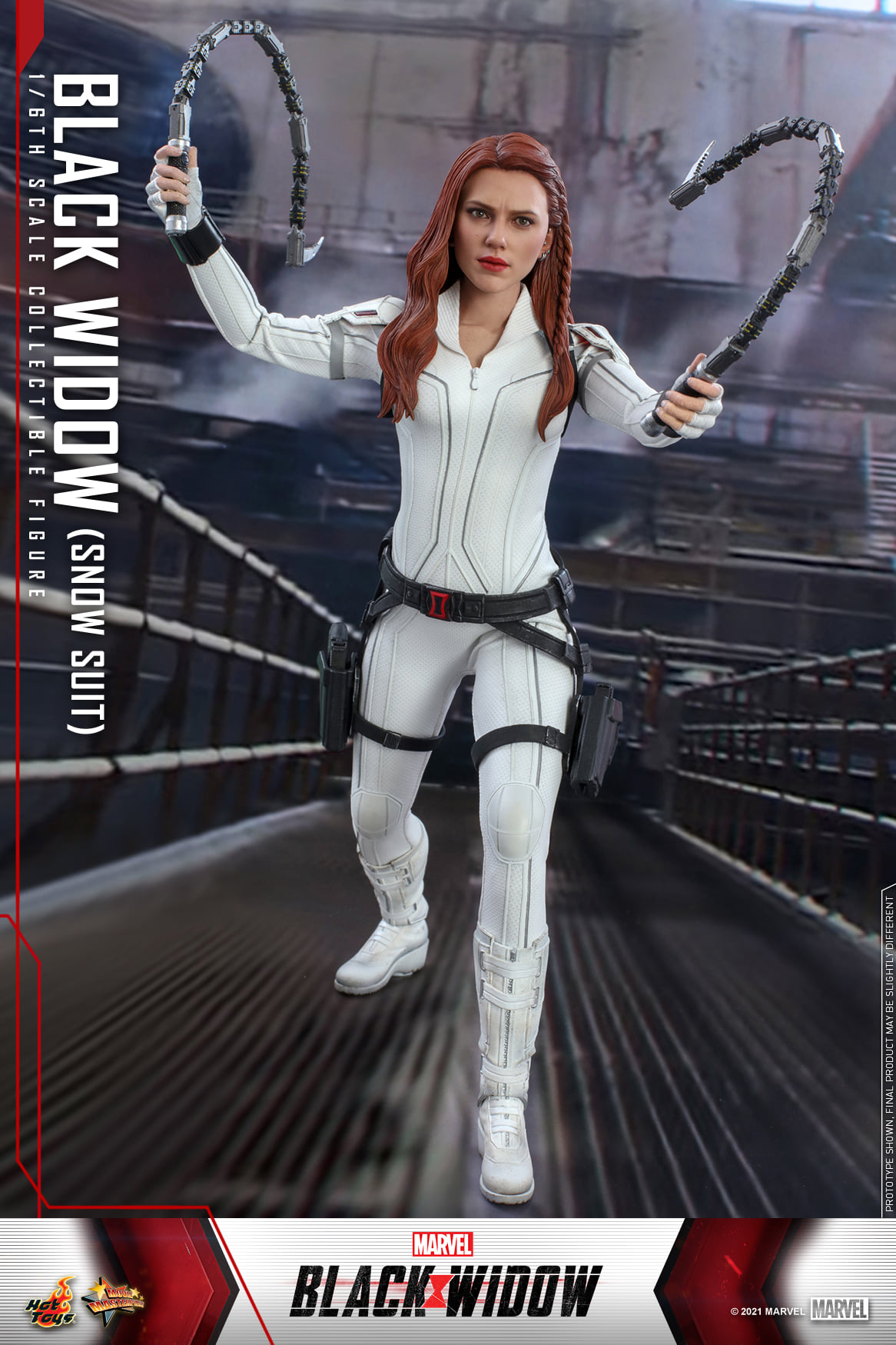 Hot Toys MMS601 1/6 Black Widow - Black Widow (Snow Suit Version)