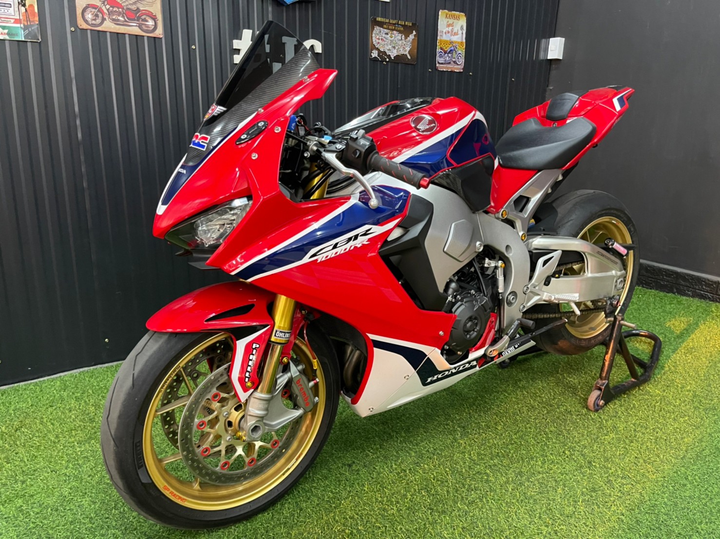 🤫 ที่สุดของบิ๊กไบท์สายพันธุ์ซุปเปอร์สปอร์ต #CBR1000rr SP จดทะเบียนปี 2018