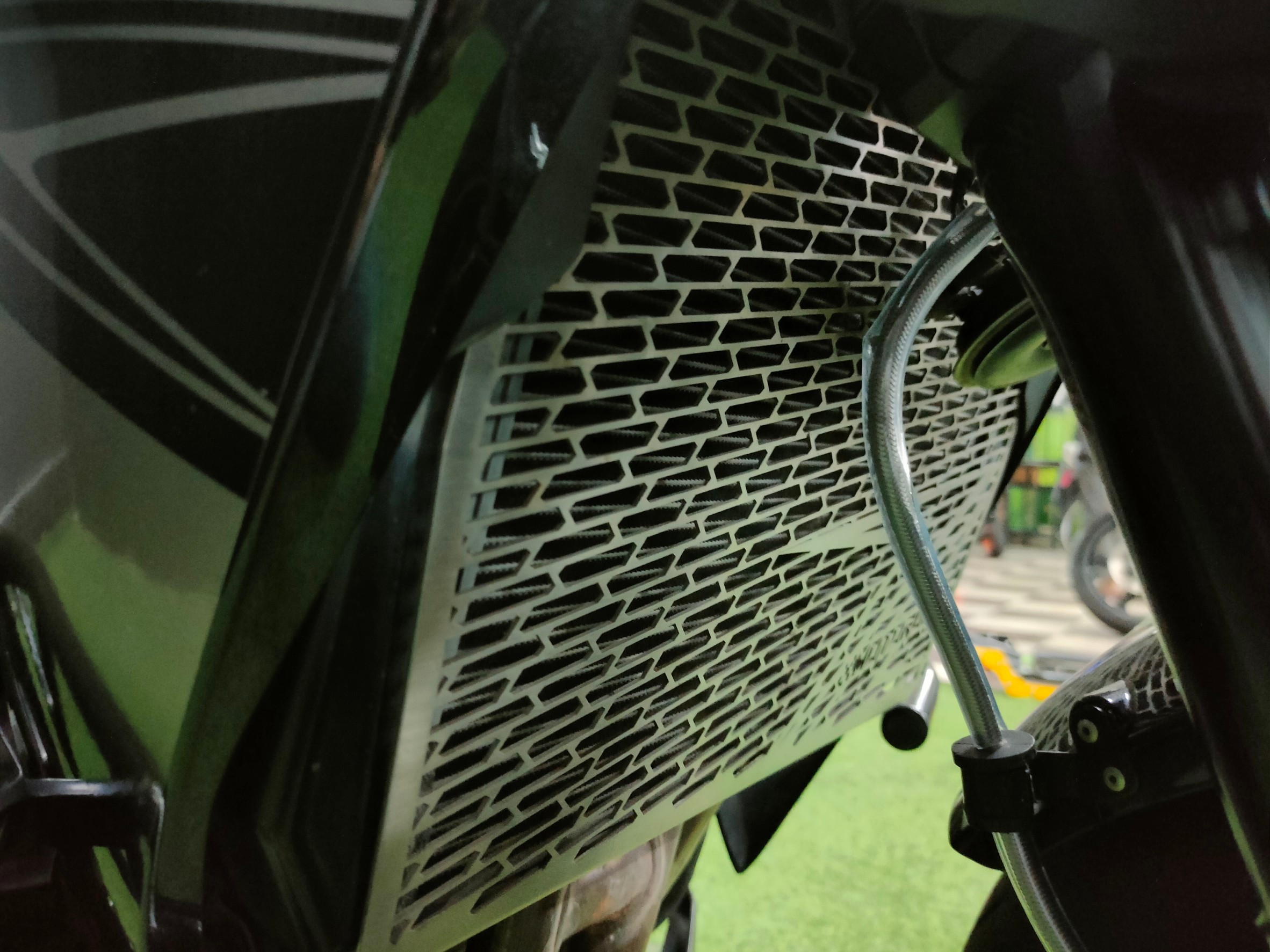 แรดพันธุ์....อ๊า 🤪 หล่อเลยคันนี้ #Z1000R ปี2018 "Optionsล้นๆรถมือเดียว"...ออกห้างร่วม7แสนเลยนะ‼️