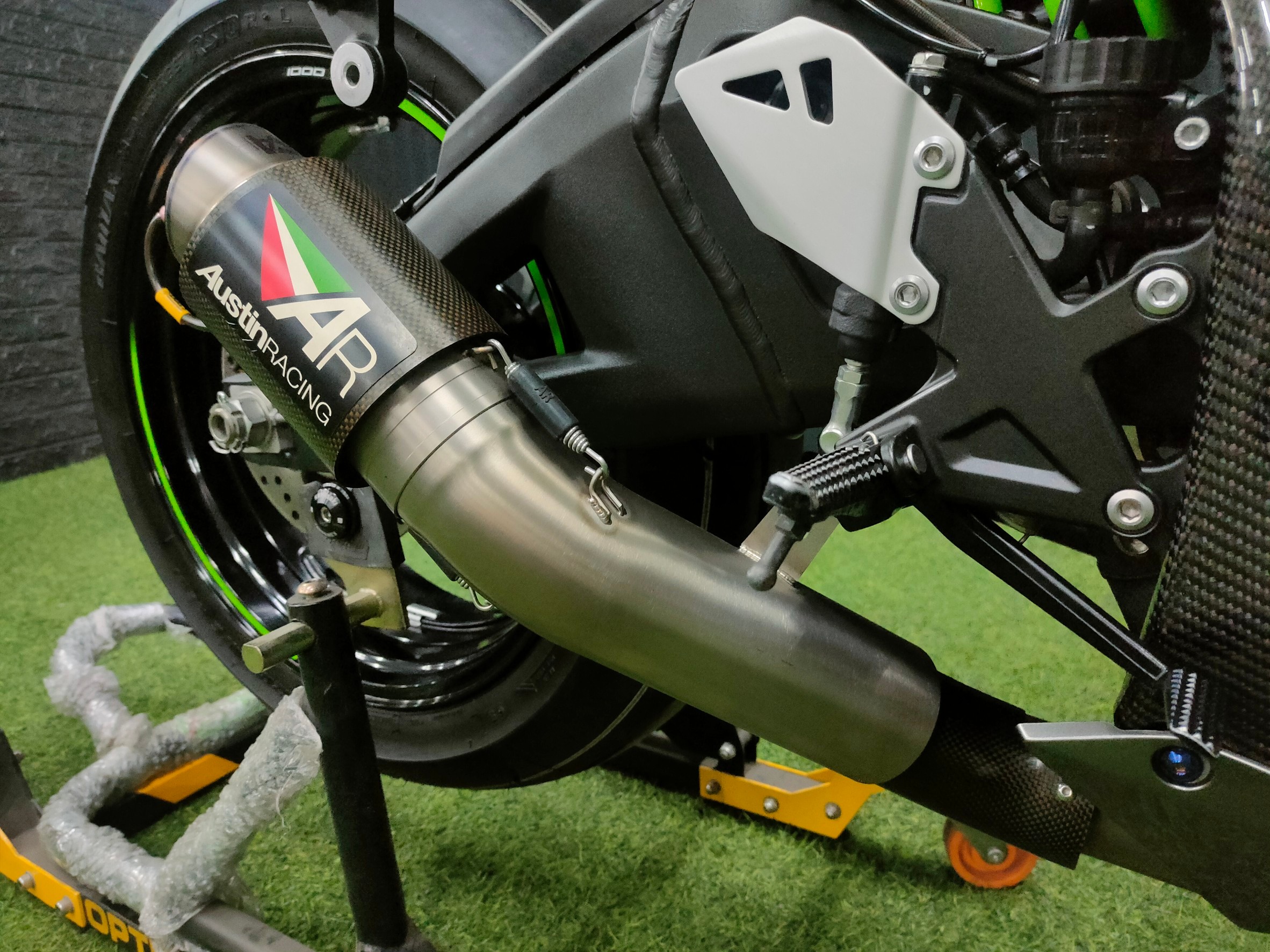 🔥 Rare มากๆคันนี้‼️ #ZX10R กับเลขไมล์ 1,275 กิโลแท้ ของแต่งรอบคัน 😱 รถปี18 สภาพแฝดป้ายแดง‼️