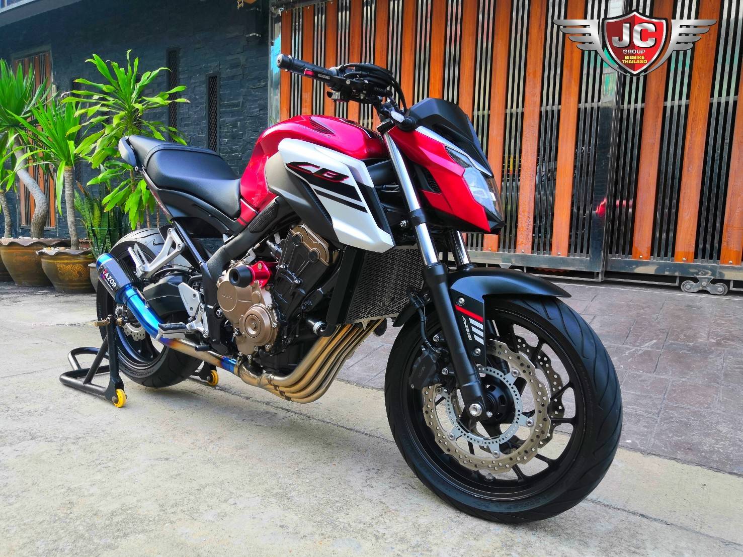 #CB650F รถกลางปี 2018 ไมล์แท้ 5,xxx KM. แต่งสวยพร้อมขี่หล่อกันเลย