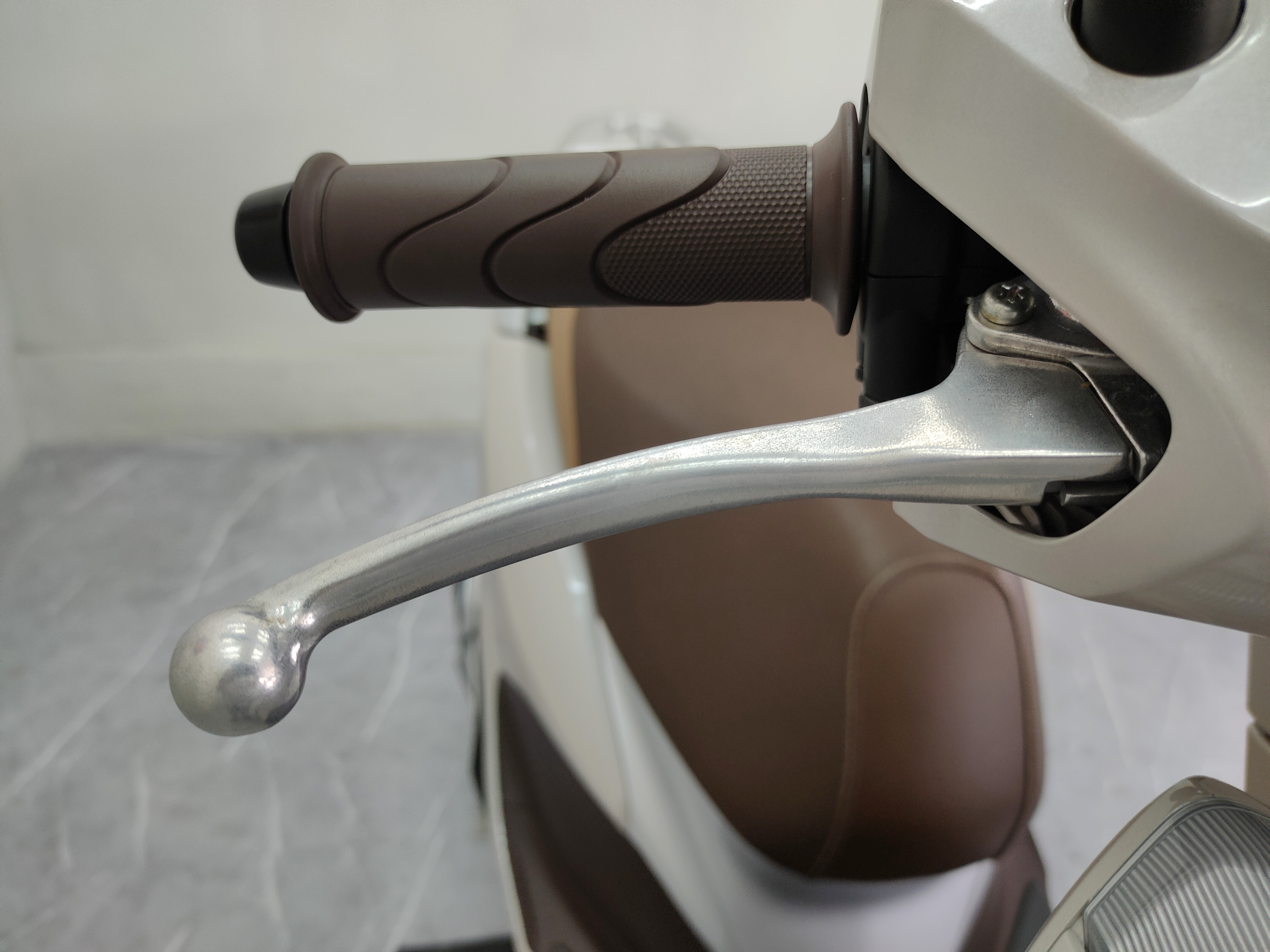 อร๊ายย‼️หรีดร้อยโล 😱 AII NEW LEAD125 4V ปี 2023 แท้ สายจอด 1xx โลแท้ๆ สภาพนี้ป้ายแดงชัดๆ 💥