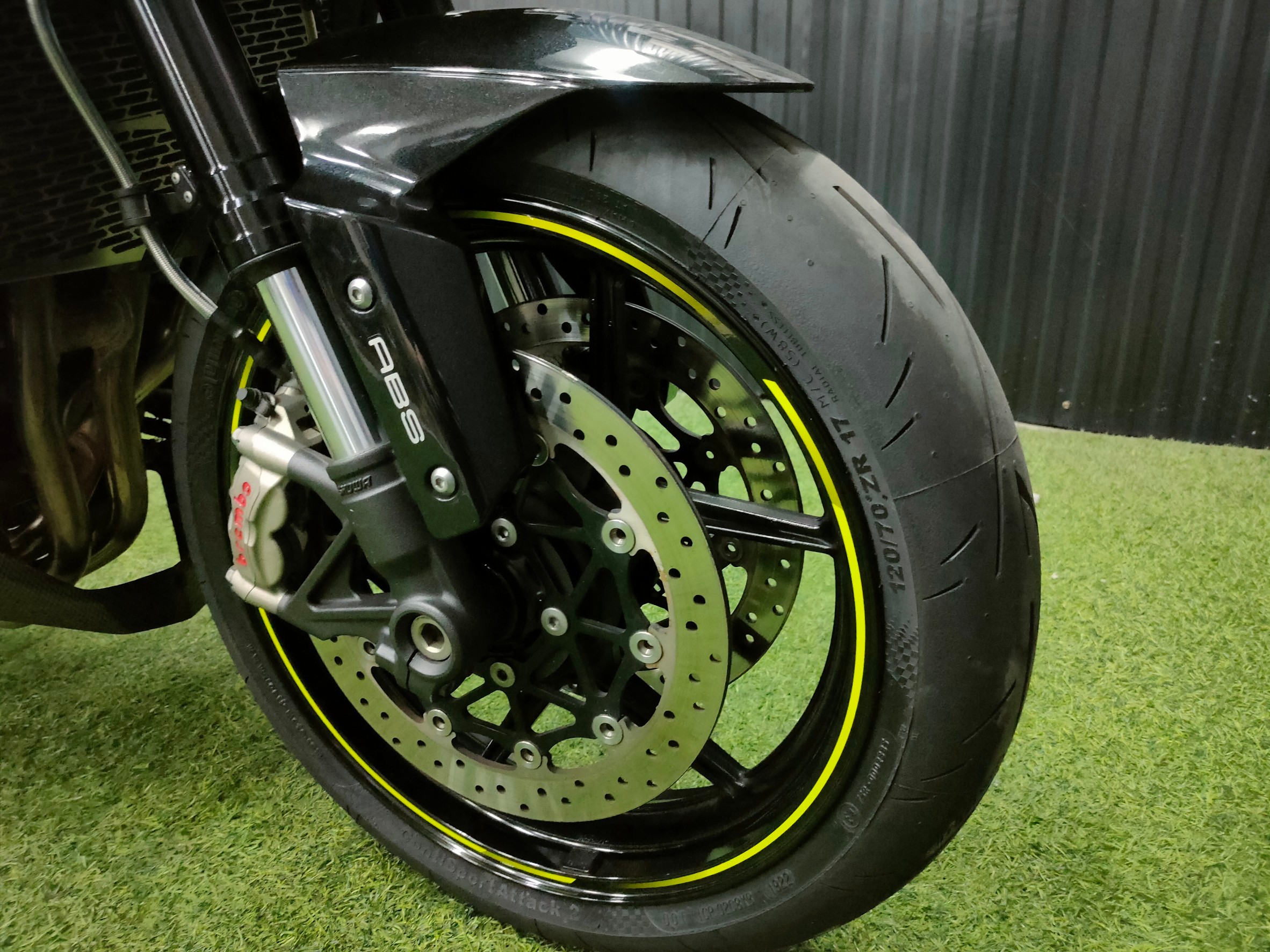 แรดพันธุ์....อ๊า 🤪 หล่อเลยคันนี้ #Z1000R ปี2018 "Optionsล้นๆรถมือเดียว"...ออกห้างร่วม7แสนเลยนะ‼️