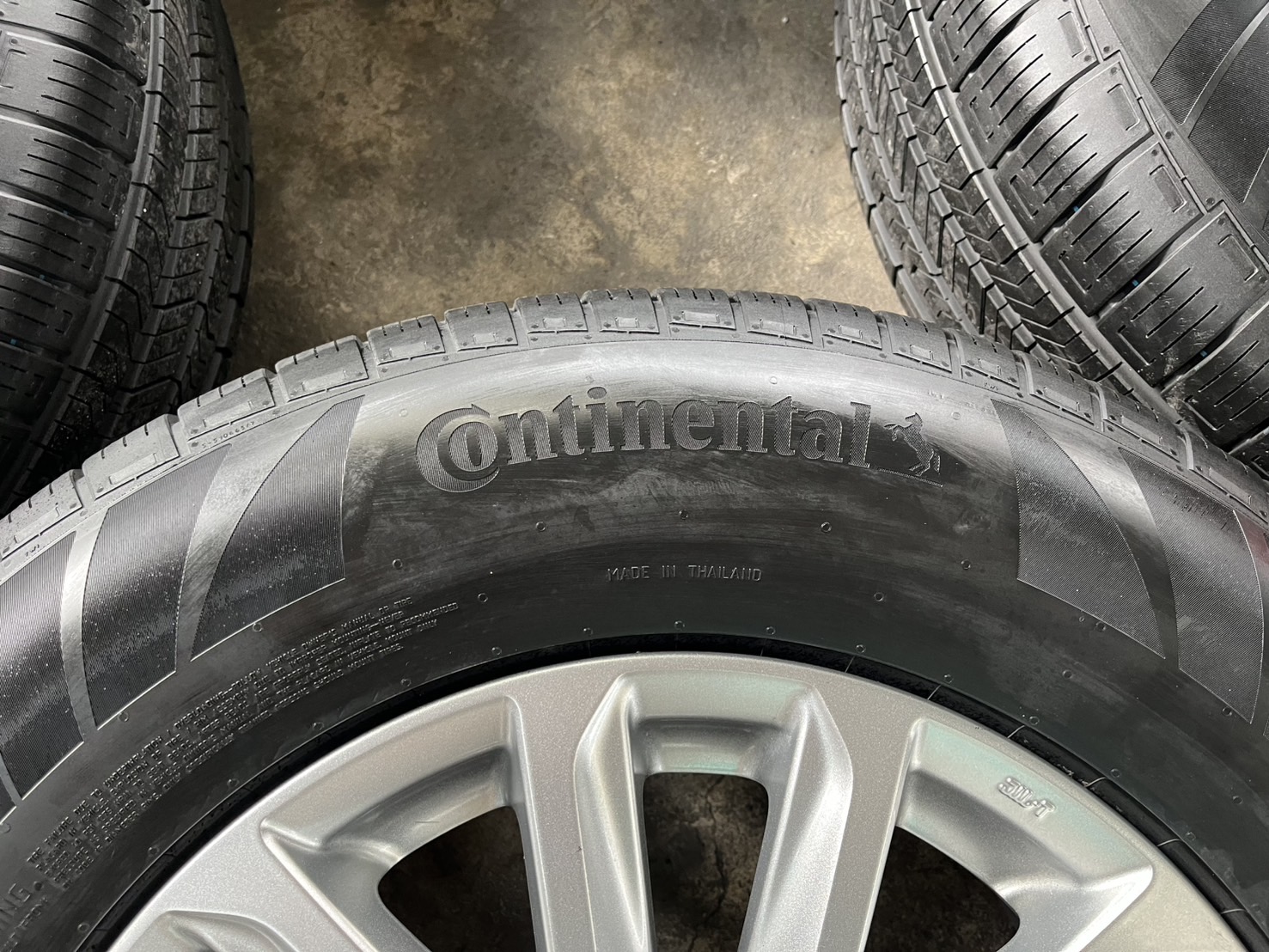 ✨ล้อแม็ก✨Mitsu Triton Plus ขอบ 17 พร้อมยางป้ายแดง 265-65-17 Continental💥ปี 25💥