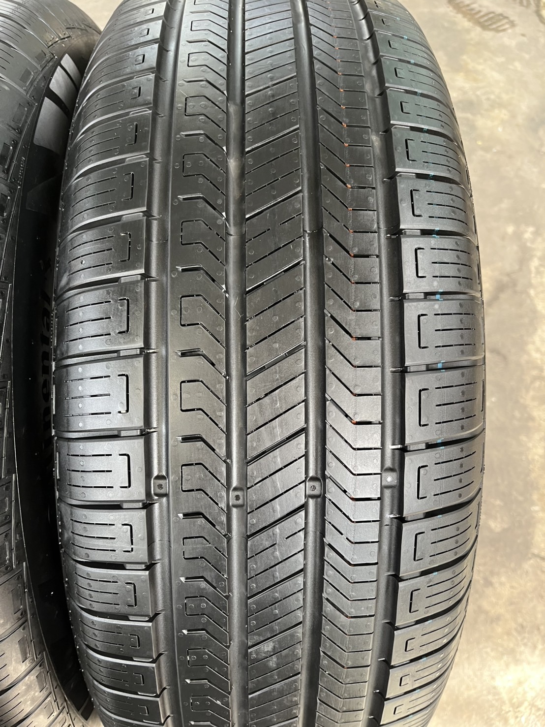 ✨ยางป้ายแดง✨265-65-17 Continental💥ปี 25💥🚘เหมาะสำหรับ รถกระบะตัวสูง และ SUV