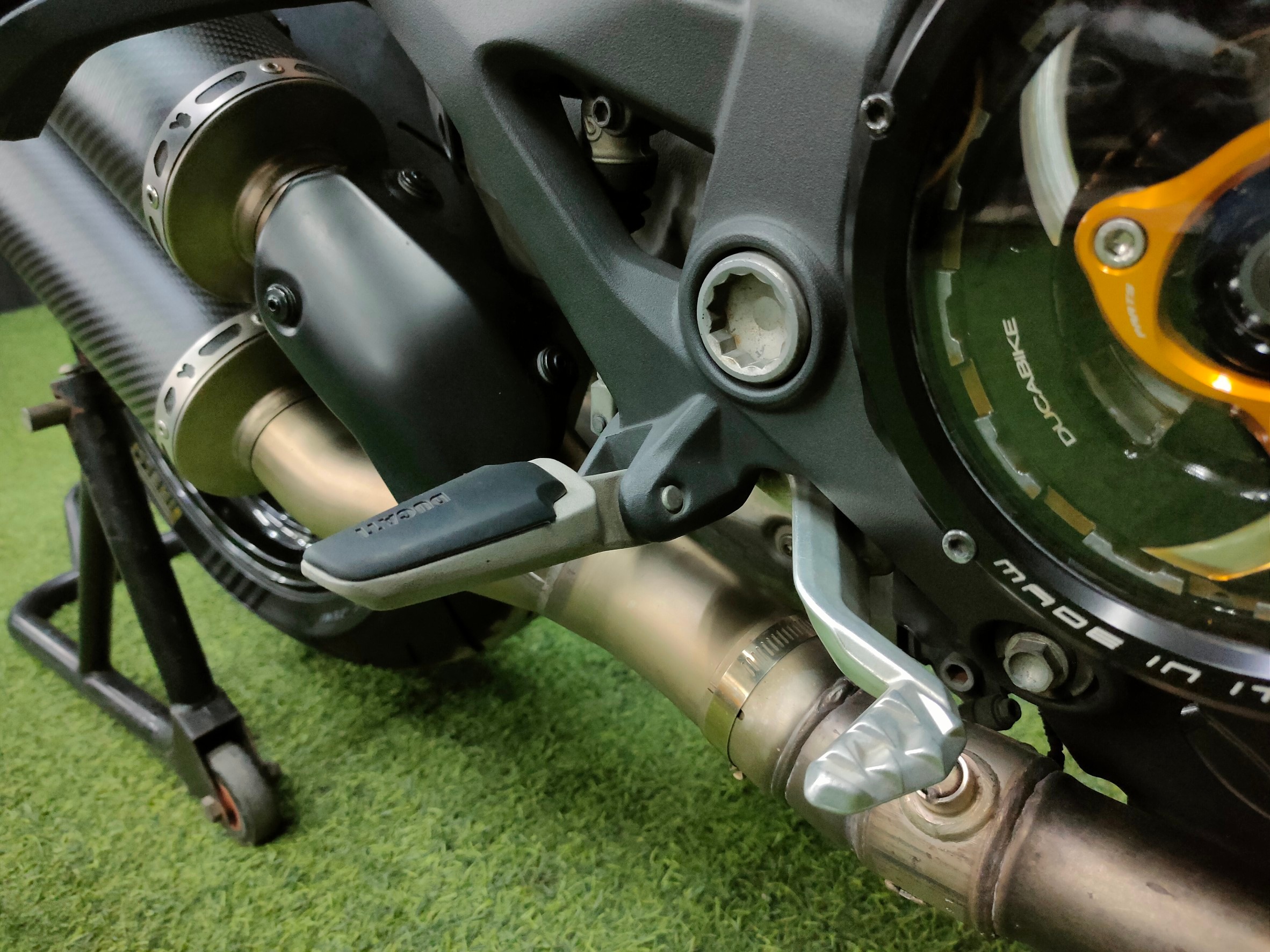 แรร์ไม่แรร์ไม่รู้...แต่ในออนไลน์นับคันได้เลย⁉️ 😱Ducati Monster1200S รถปี15 💥ตัวเปล่าก็ล้านแล้ว...ยัดเพิ่มอีก2แสน💥