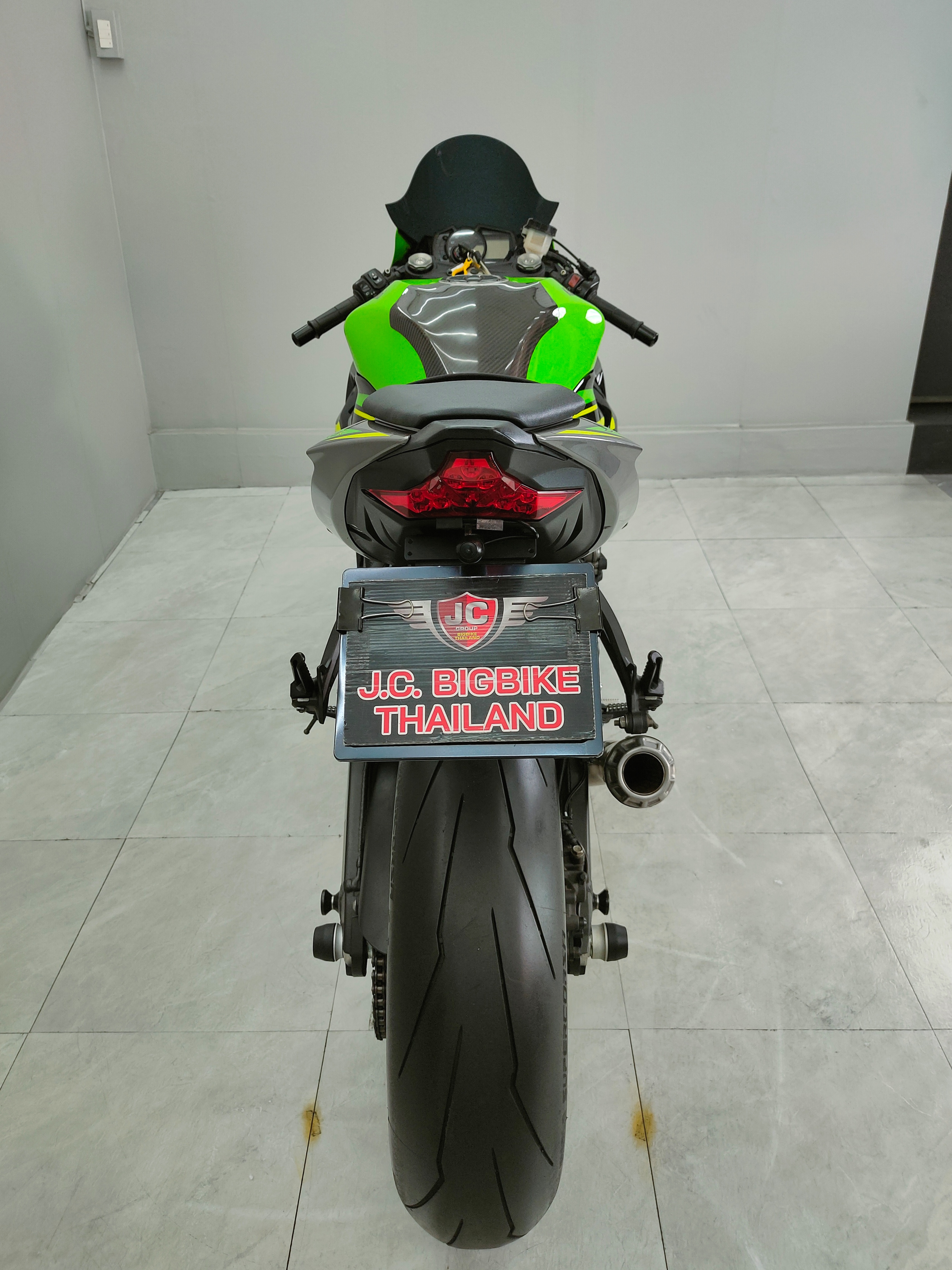 สีเด็ด สายเขียว เสียวทุกโค้ง 😁 KAWASAKI ZX6R จดปี 2019 ทรงโคตรดีสวยใสไร้รอย‼️