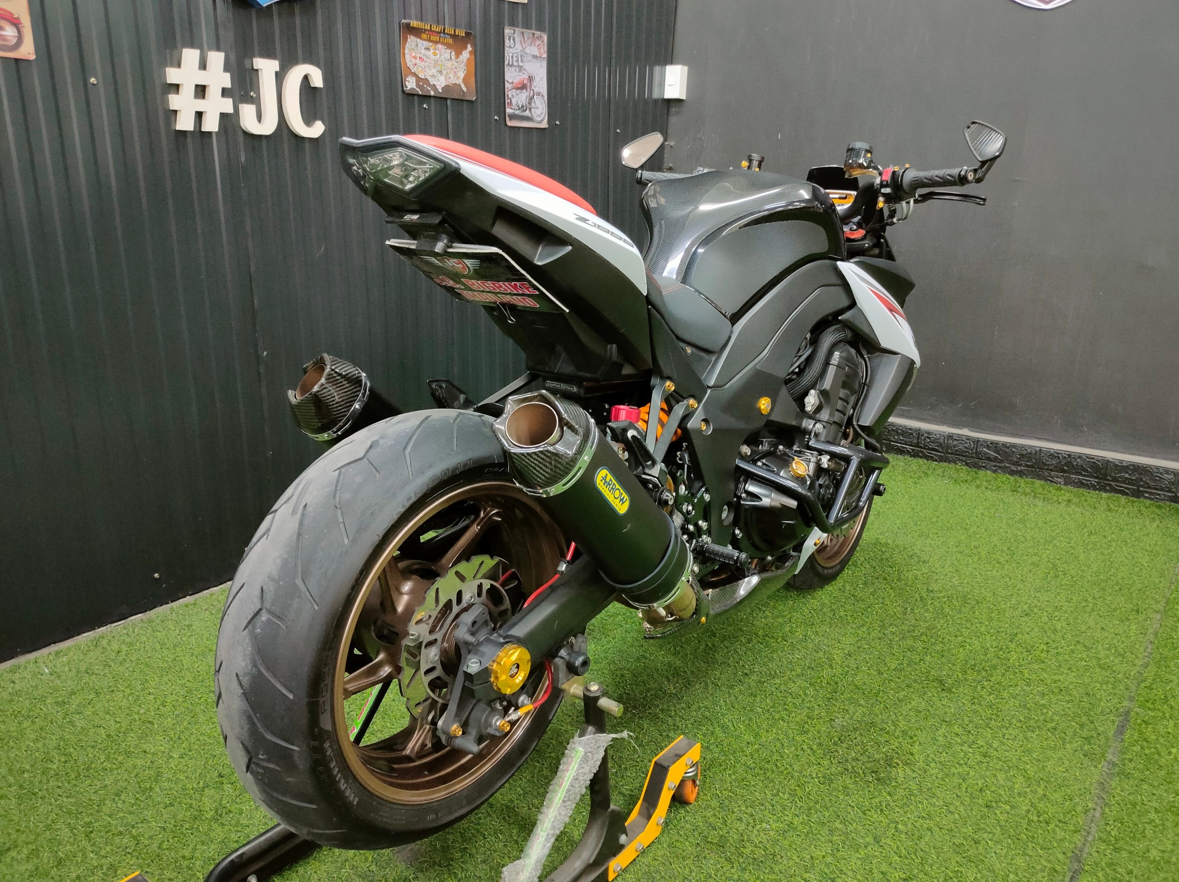 📣หล่อแบบตะโกนเลย...แต่งร่วมแสน‼️ #Z1000 Limited Edition 2013 ไมล์น้อยหมื่นโล พร้อมขี่หล่อทันที