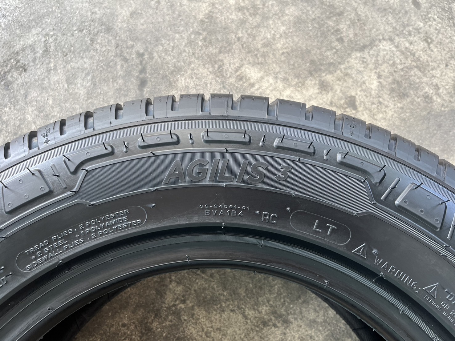 ♨ปี 24♨✨ยางใหม่💯✨205-70-15 Michelin💖ใหม่กริ๊บ🚘ใส่กับ รถกระบะตัวเตี้ย ได้ทุกรุ่น