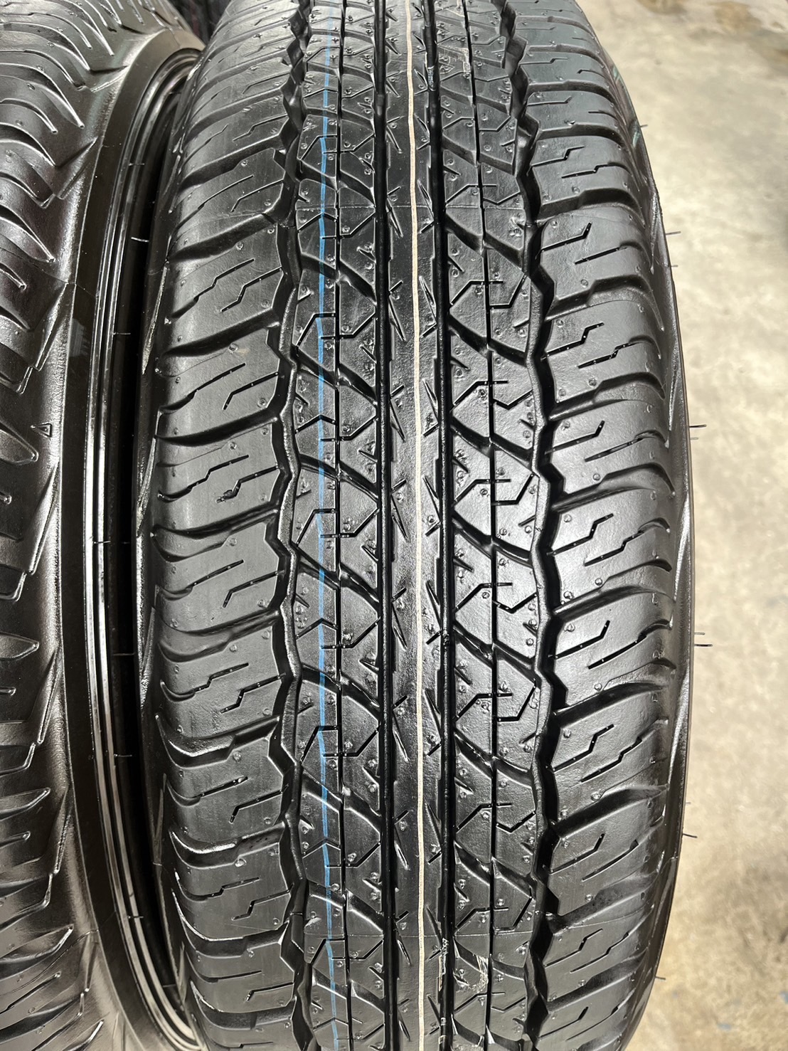 ✨ล้อแม็กป้ายแดง✨Toyota Revo Z Edition 60 ปี ขอบ 17 พร้อมยางป้ายแดง 225-70-17 Dunlop♨ปลายปี 24♨