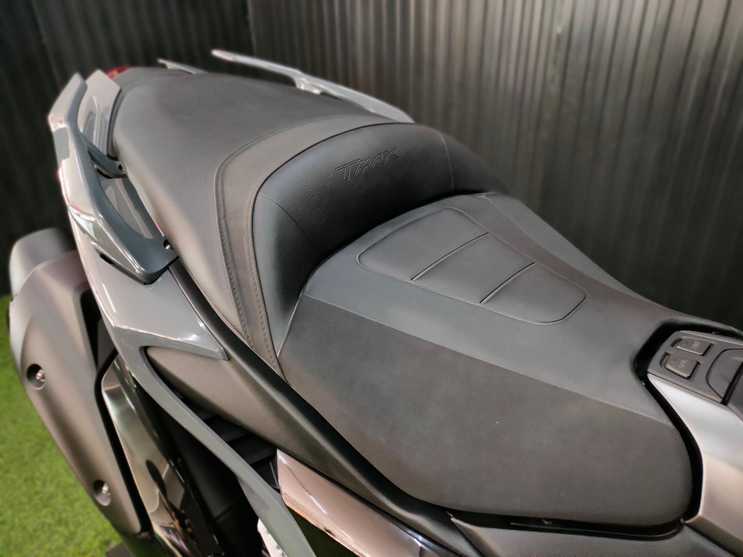 โซฟาซิ่ง เข้าใหม่ทั้งที....จัดตัวTopสุดไปเลย 🤟 YAMAHA TMAX 560 TechMax รถปลายปี 2021 (นางฟ้า) นางฟ้า3พันโล "โคตรสวย"