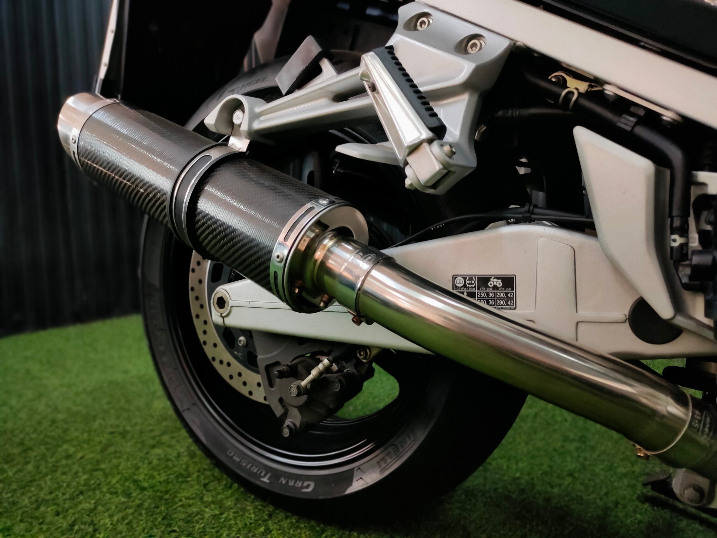 Sport Touring ตัวพรีเมียมจากค่าย YAMAHA รุ่น FJR1300AS ตัวท๊อป Autoclutch ขับเพลาปลายปี 2018 แท้สายจอดไมล์ 2,xxx 😎 โฉมปัจจุบัน...นับคันได้เลย‼️