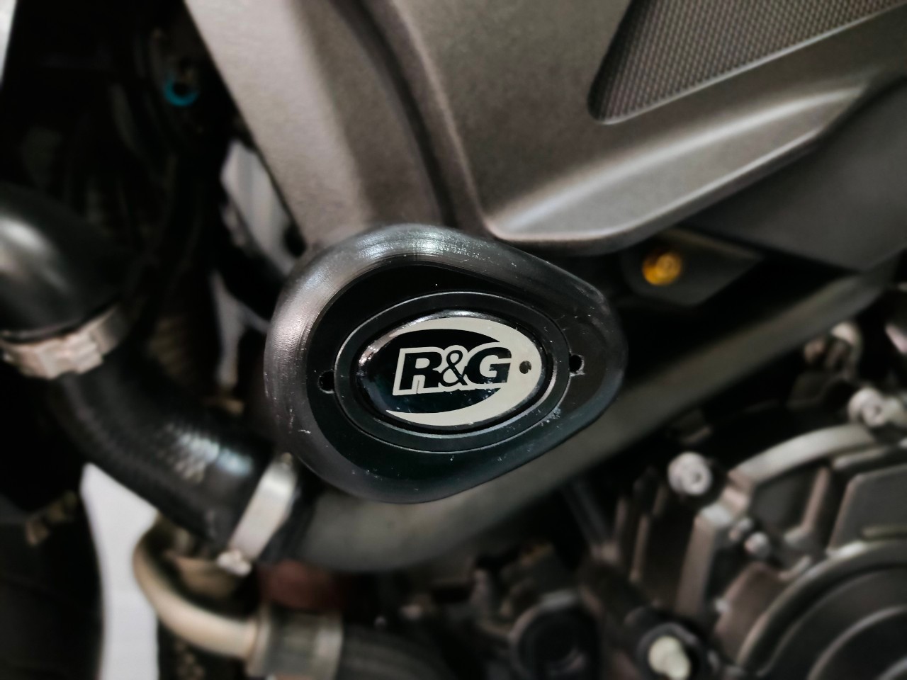 ถูกสุดในประเทศไทย‼️ กับพี่ใหญ่สายToque . . .YAMAHA MT-10 จดปี17 รถเกรดดี_มีดีที่ราคา พร้อมโปร (ดาวน์30%) ออกรถ 900 ไม่ค้ำ ⁉️