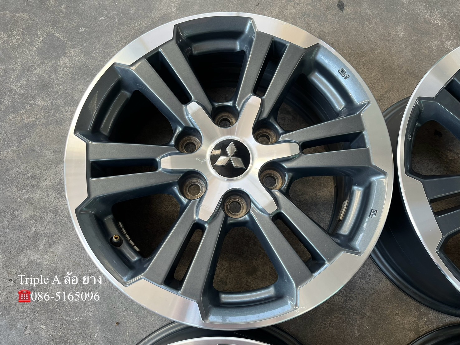 ✨ล้อแม็ก 6รู139✨Mitsu Triton Plus ขอบ 17 เทาหน้าเงา
