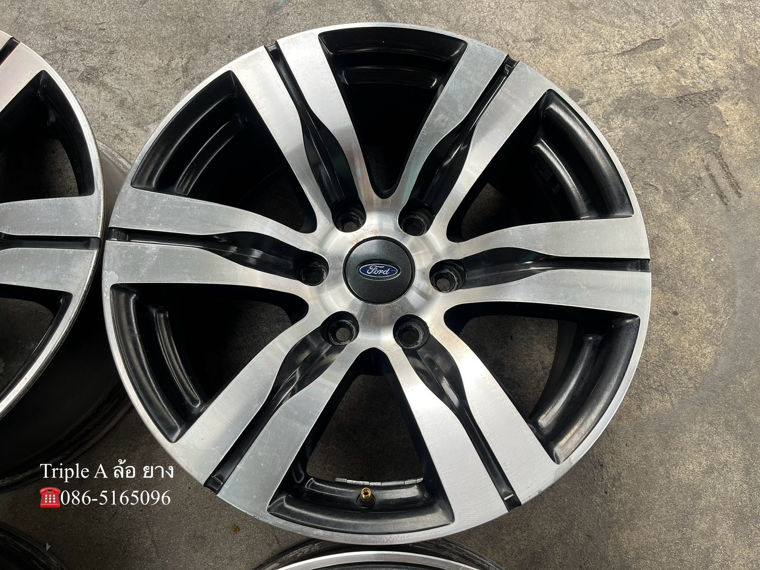 ✨ล้อแม็ก✨Ford Everest ขอบ 18 สีดำหน้าเงา