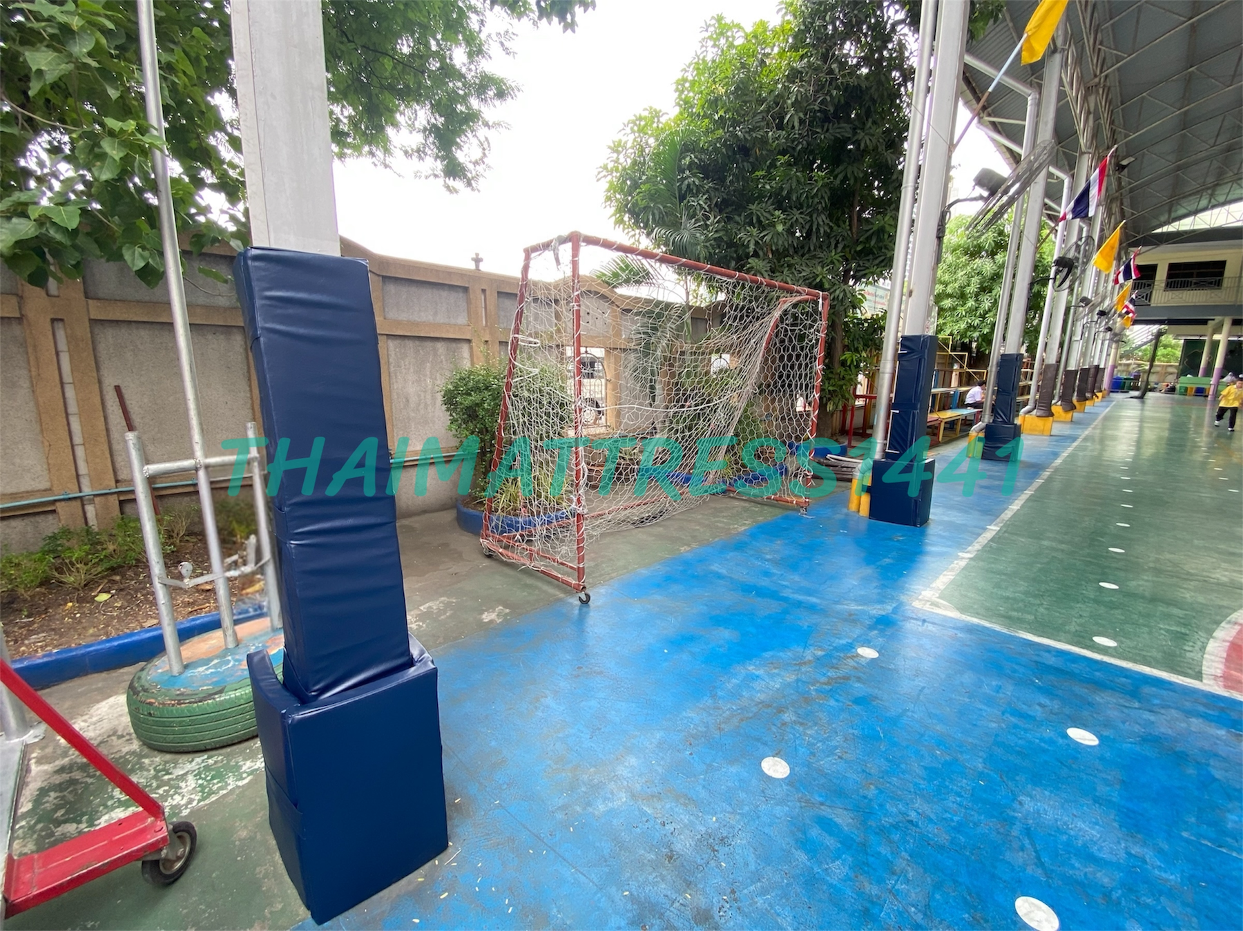 เบาะหุ้มเสาโครงหลังคา : Pole protection