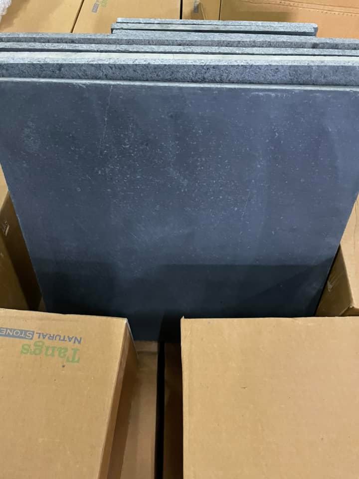 หินธรรมชาติ Dark Grey ขนาด 15x15x1cm