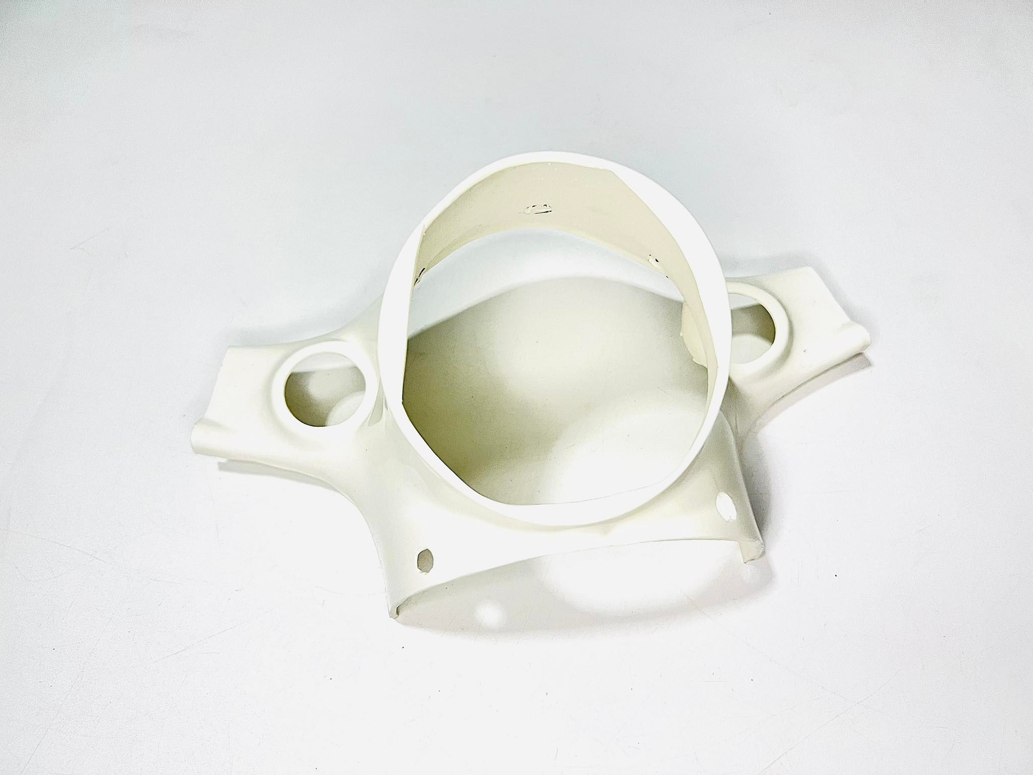 ครอบใต้แฮนด์ c50 c65 สีขาว รุ่นแฮนด์ตรง บ17