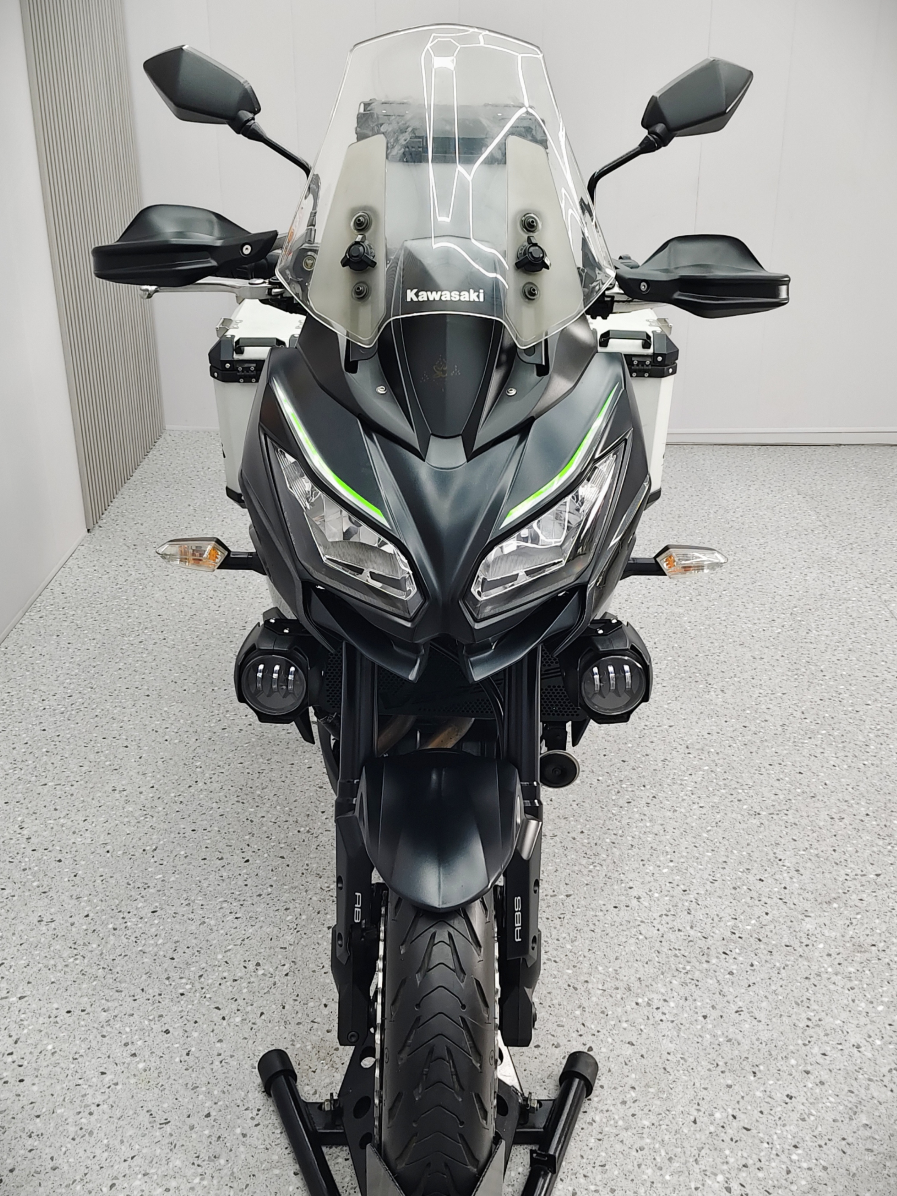 ❌️ ร้าน นี้ ไม่ กรอ ไมล์ ❌️ หนาวแล้วออกทริปได้ 😆 Versys650abs รถปลายปี 2017 เซอร์วิสพร้อมใช้เลย