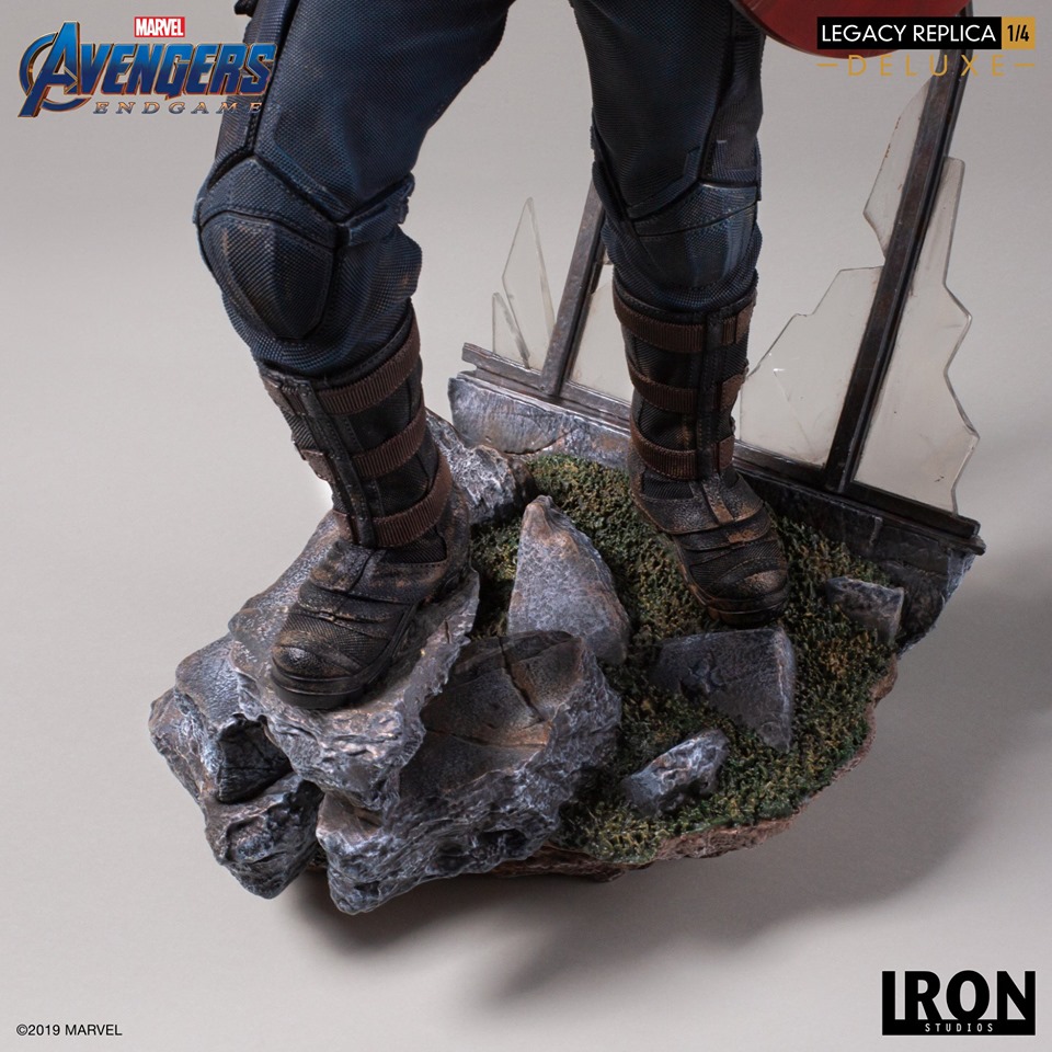 Iron Studios Deluxe Legacy Replica 1/4 Avengers: Endgame - Captain America