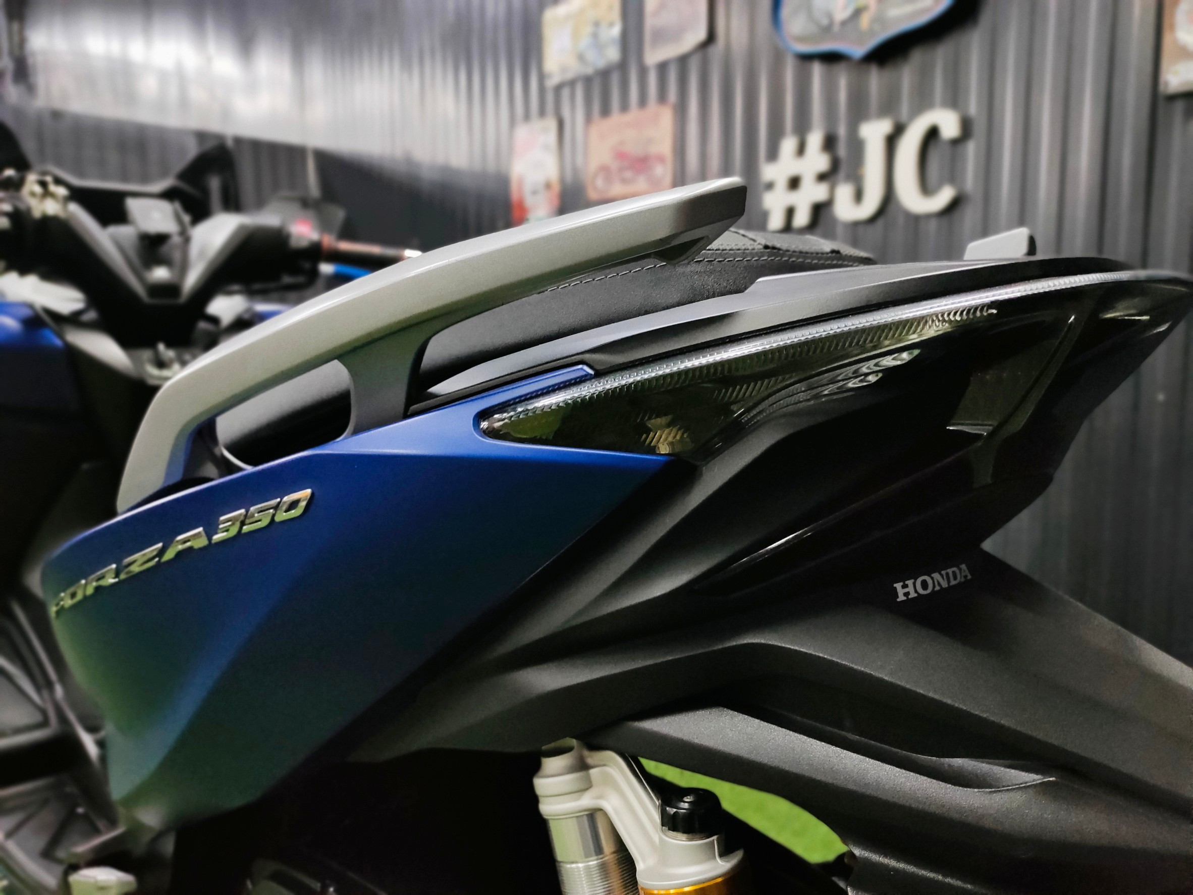 โย่วๆ 😎 มาแล้วรถกระแส Honda Forza350 ปลายปี 2020 มือเดียวสวยเด็ด 🤟 พร้อมโช็ค Ohlins + อื่นๆ