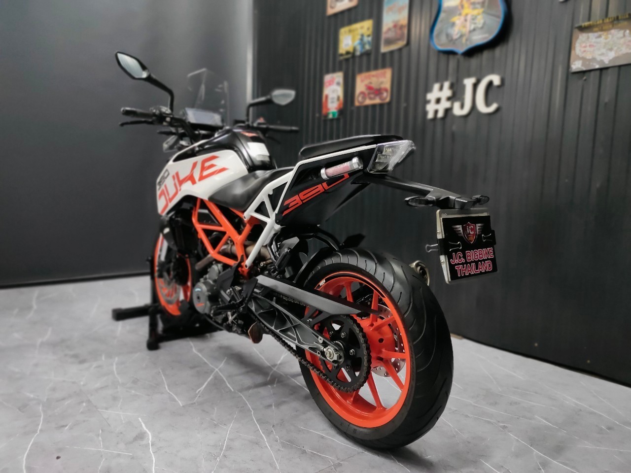 1 สูบลูกโต Naked Bike สายลุย 💥 KTM DUKE390 จดปี 2020 โมเดล 2017 "มือเดียว สวยใส น่าใช้"