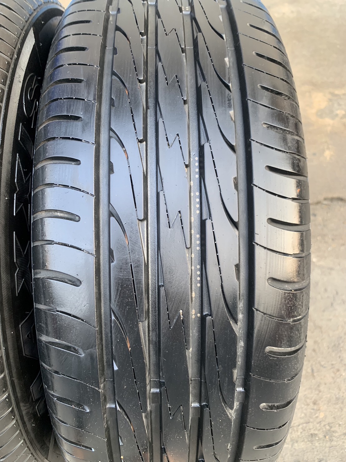 ✨ล้อแม็ก 4รู100✨MG 3 ขอบ 16 ดำหน้าเงา พร้อมยาง 195-55-16 MAXXIS ปลายปี 17