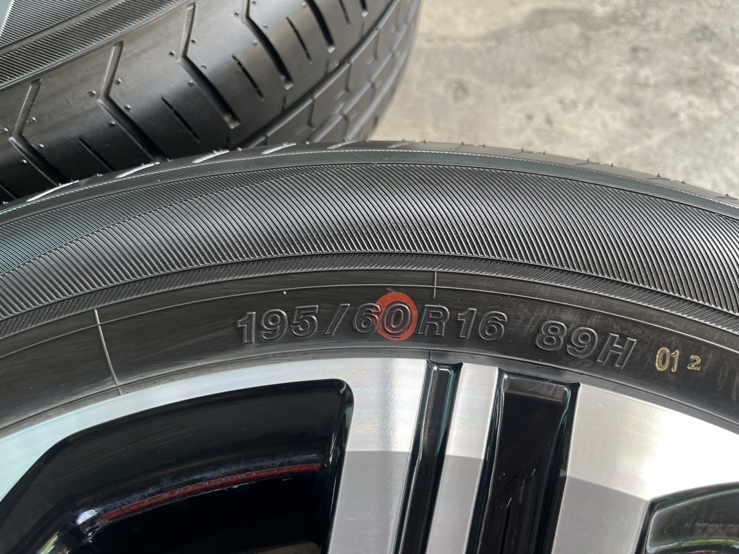 ✨ล้อแม็กป้ายแดง✨Toyota Yris Ativ รุ่นใหม่ ขอบ 16 พร้อมยางป้ายแดง 195-60-16 Yokohama♨️ปี 24♨️