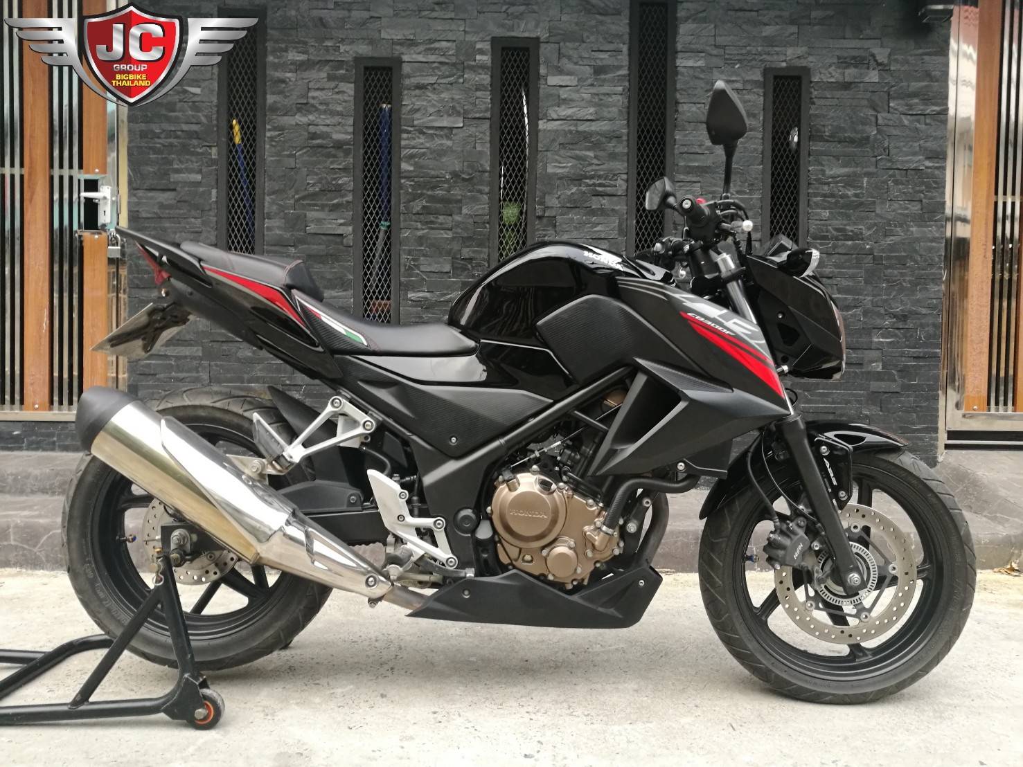 ดาวน์ 900 บาท CB300F ABS 2017รถบ้านมือเดียว มาใหม่