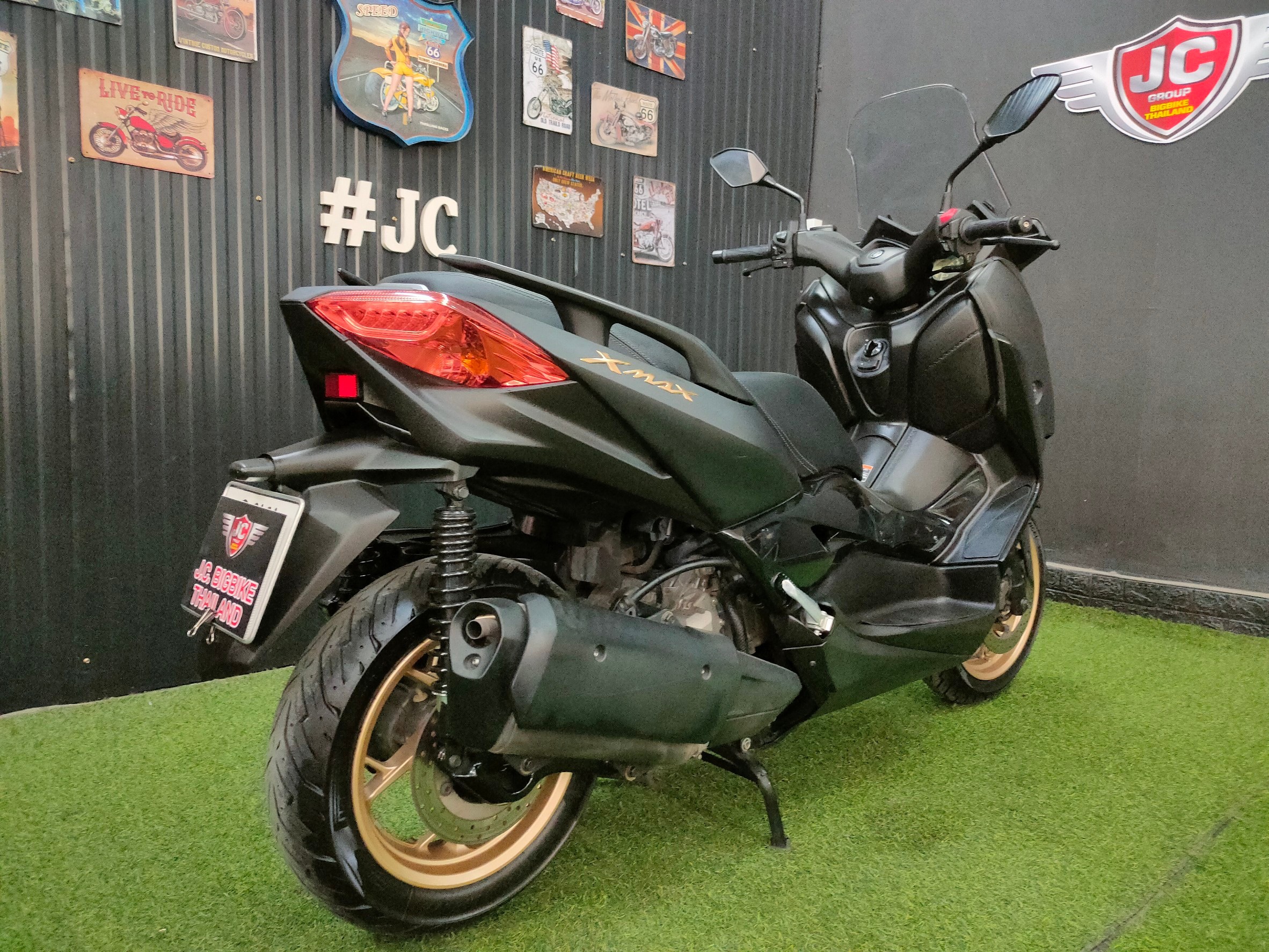 Xmax ดิว่ะ⁉️ ผลิตปี 20 แท้ ✨โลโก้ทอง✨ รถมือเดียว เดิมสนิททั้งคัน