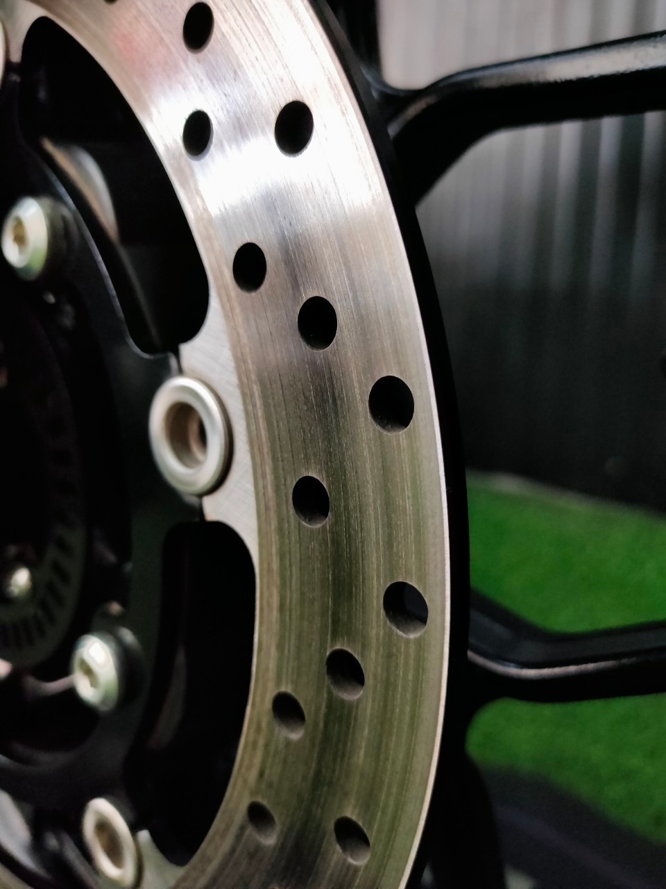 ดำดุดันไม่เกรงใจใคร ❗ YAMAHA New R3 โมเดล 2019 รถมือแรก "นางฟ้าไมล์น้อย" โคตรน่าใช้ 🥰