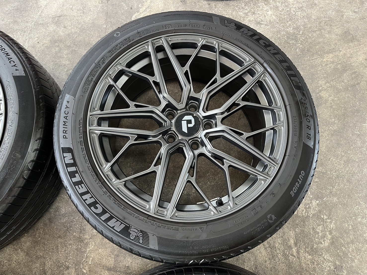 ✨ล้อแม็ก✨5รู114 ขอบ 18 พร้อมยาง 235-50-18 Michelin ปลายปี 20