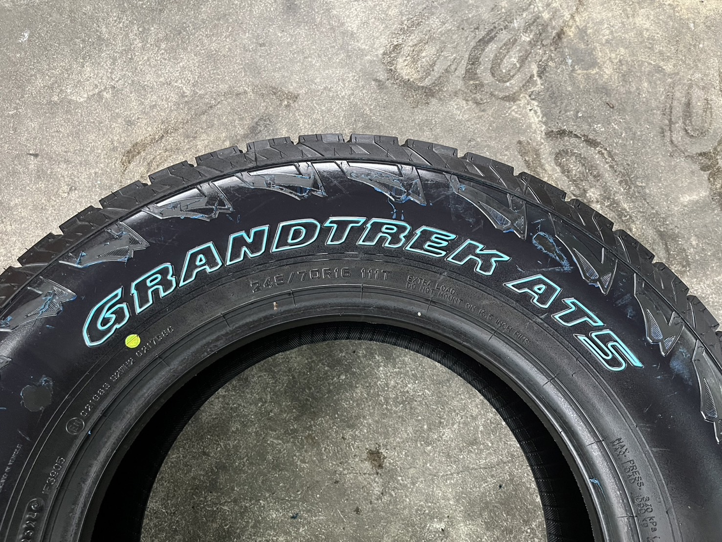 ✨ยางใหม่💯✨245-70-16 Dunlop(แก้มขาว)💖ใหม่กริ๊บ💖