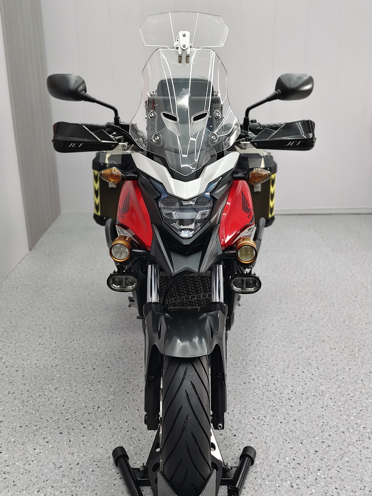 "สายทัวร์ริ่งแต่งจบงบไม่บานปลาย" HONDA CB500X ปลายปี 2015 เต็มยศพร้อมออกทริป 🏍️💨