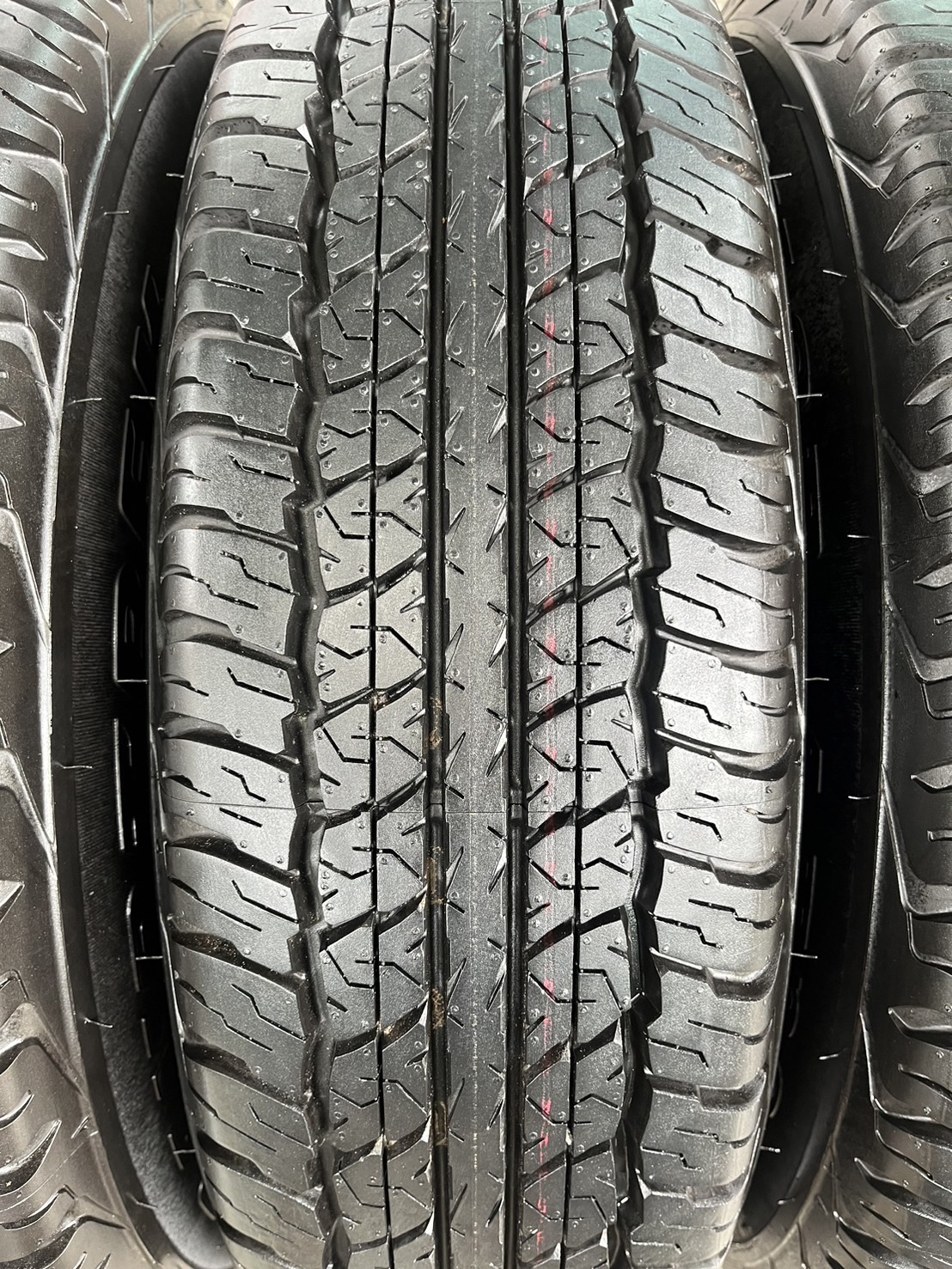 ✨ยางป้ายแดง✨205R16 Dunlop🚘เหมาะสำหรับ รถกระบะตัวเตี้ย ,รถกระบะสายบรรทุก