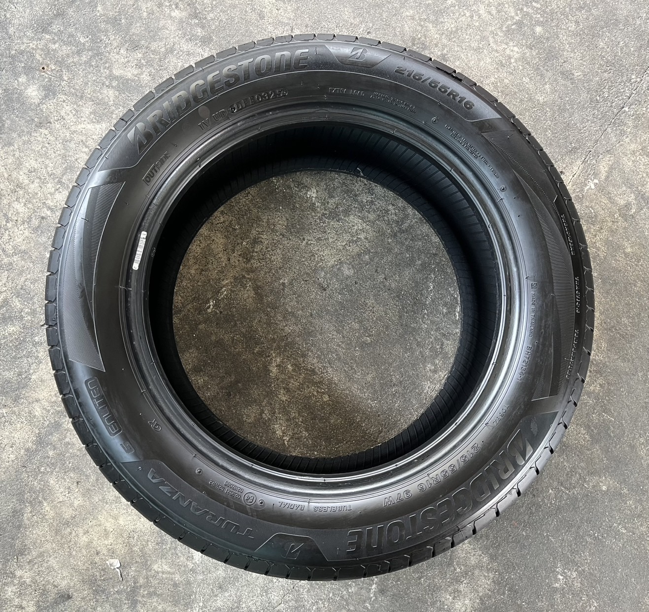 ✨ยาง✨215-55-16 Bridgestone💥ปี 25💥สภาพน้องๆยางใหม่💖ใช้งานมาน้อย